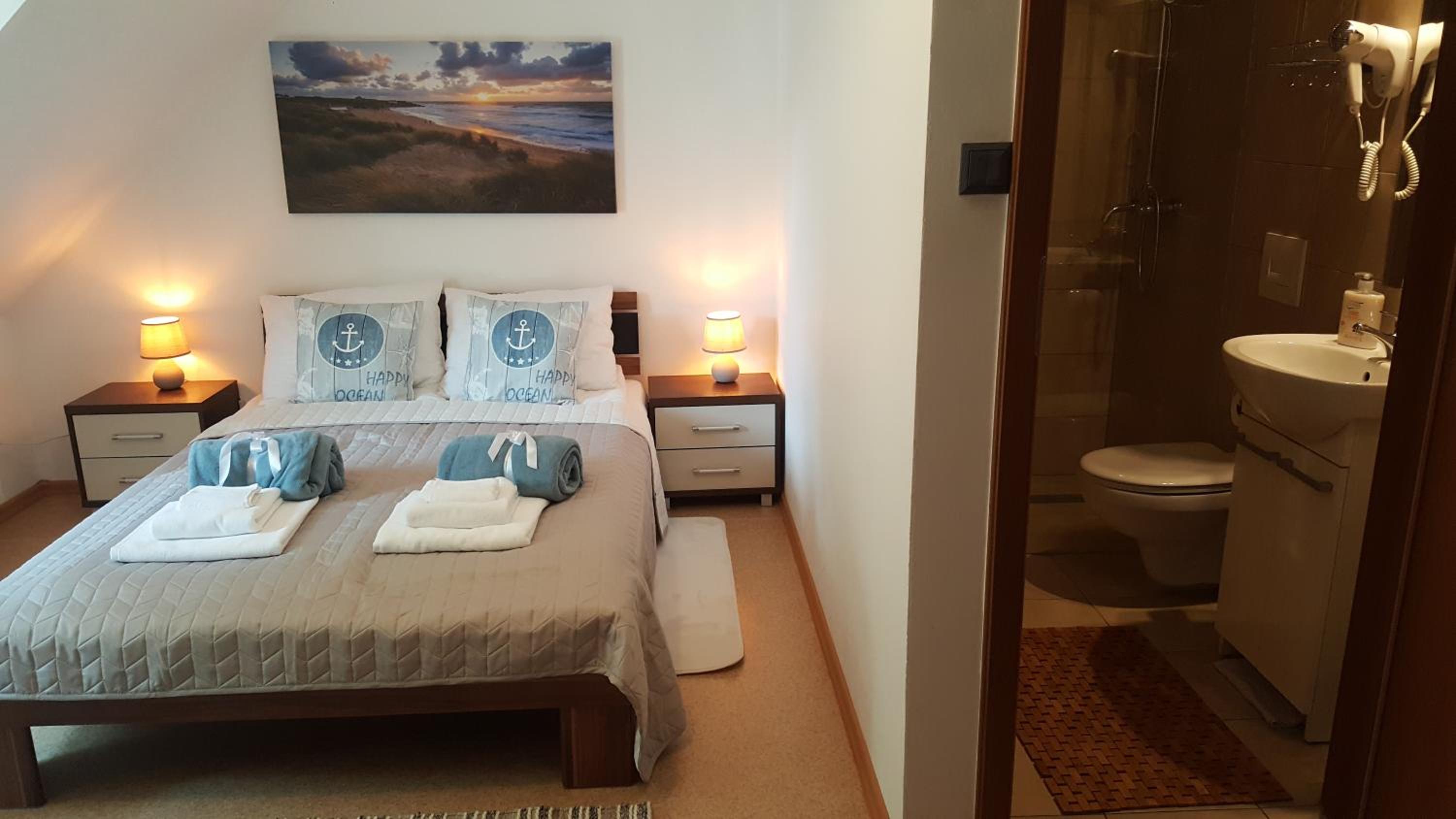 Double Room with Private Bathroom and Balcony
