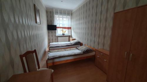 Standard Double Room with Shared Bathroom