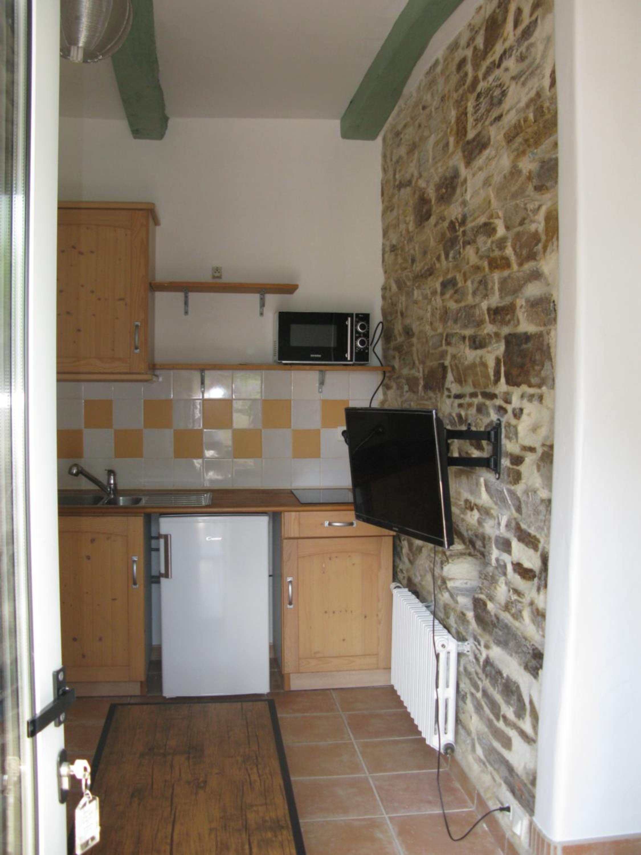 Double or Twin Room - Photo 12