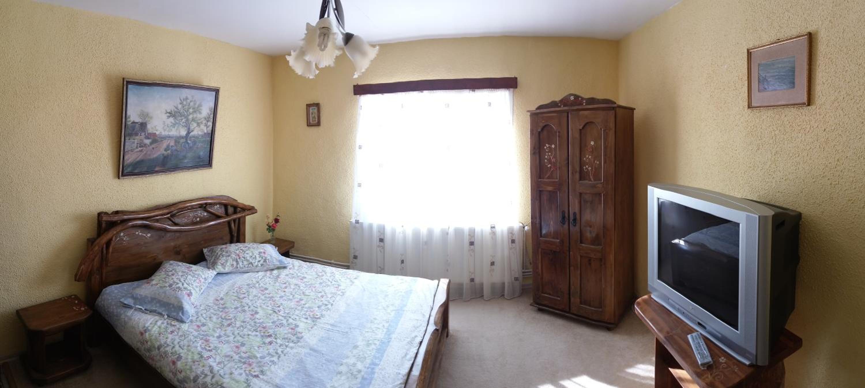 Standard Double Room with Shared Bathroom photo 1