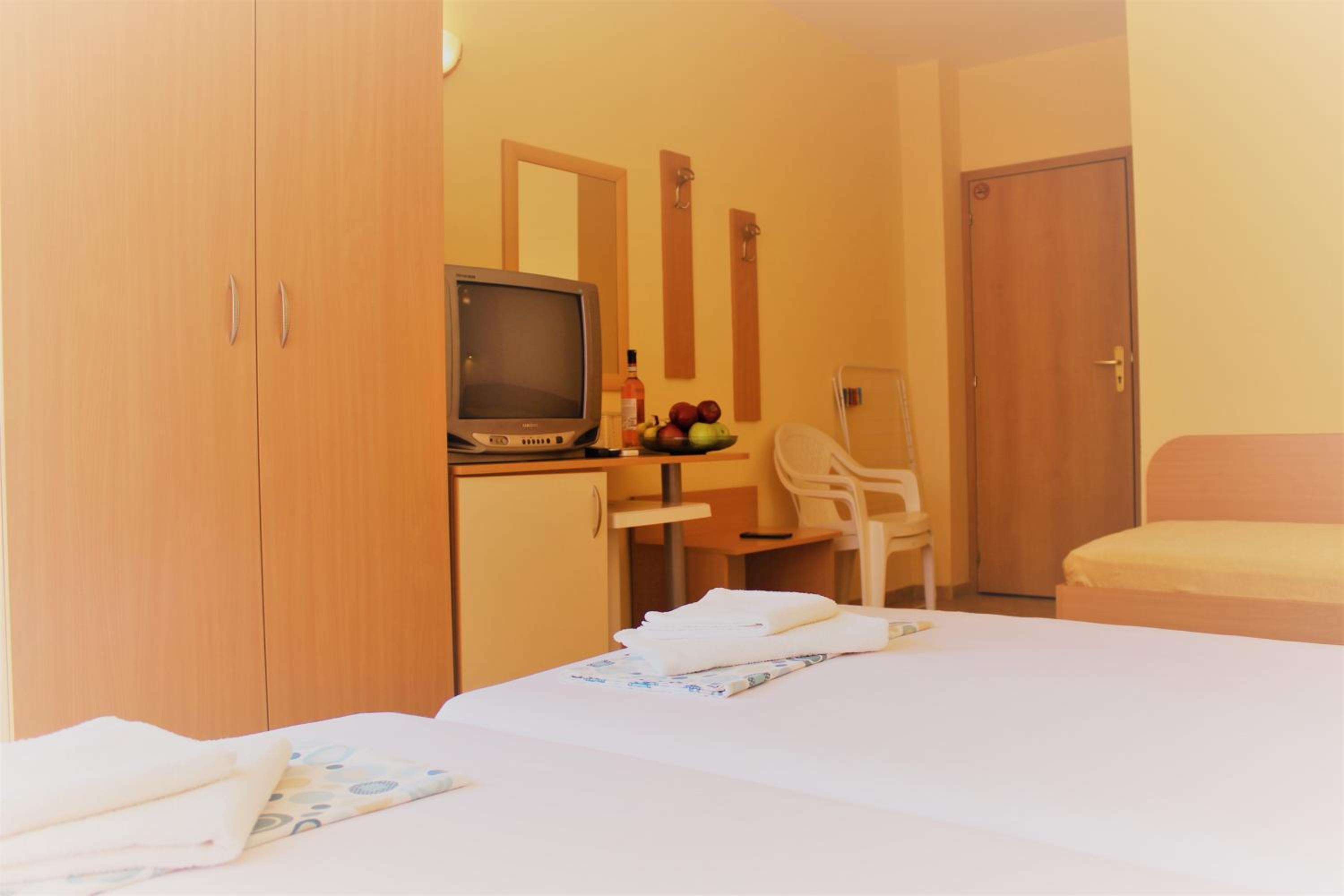 Triple Room with Balcony photo 1