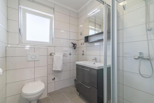 Studio Apartment - Photo 6