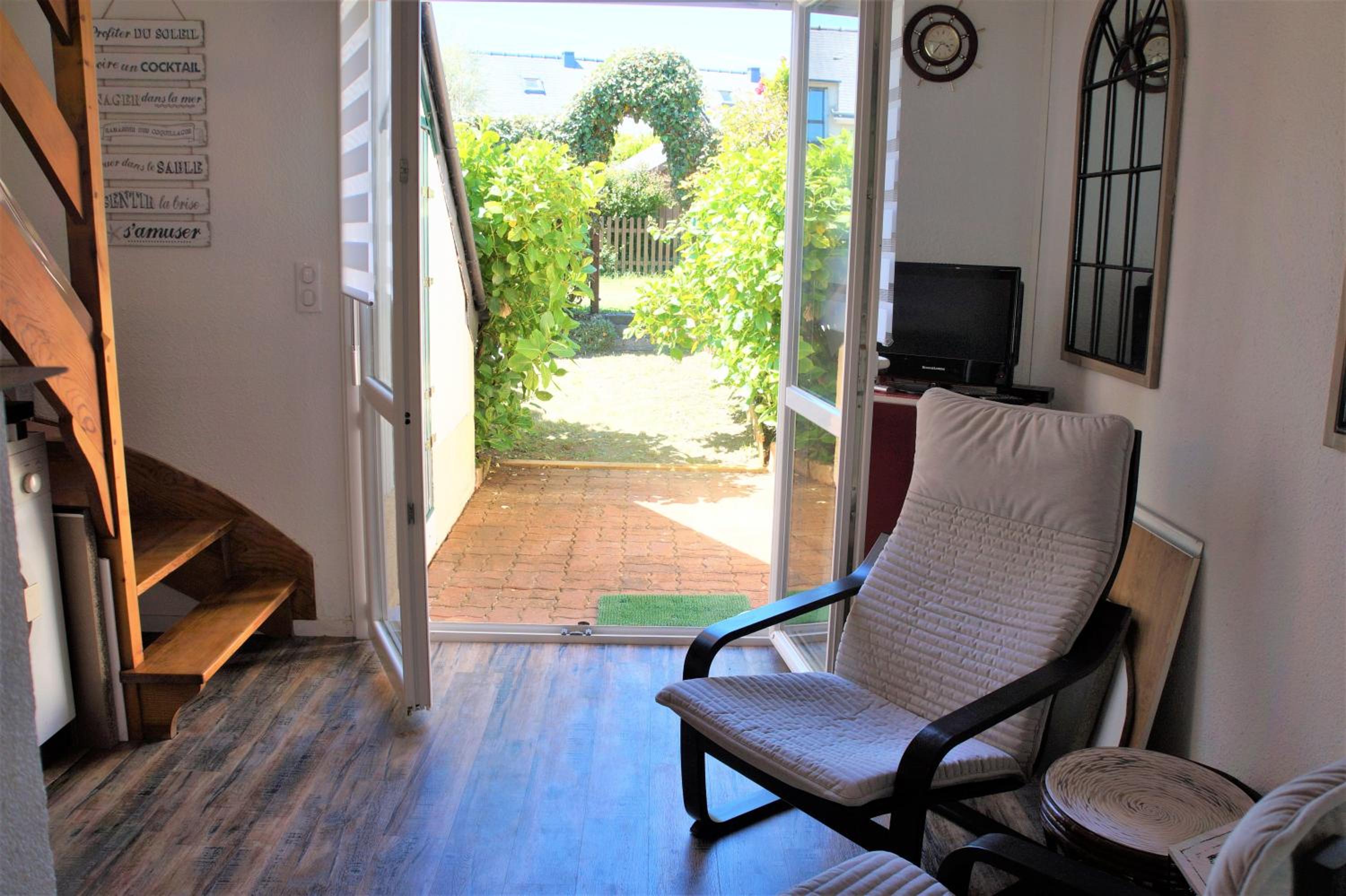 One-Bedroom House photo 1