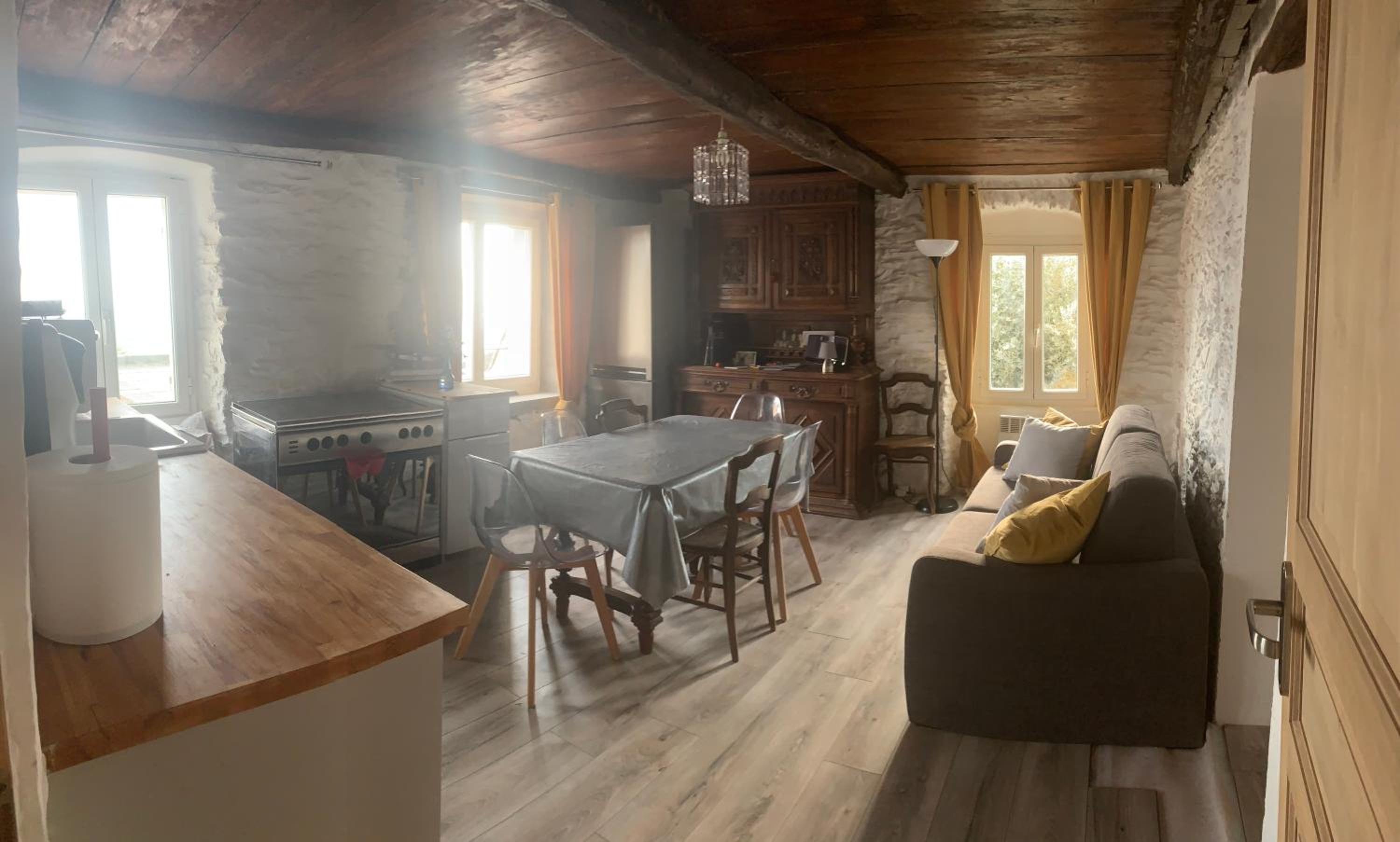 Apartment with Sea View - Photo 2