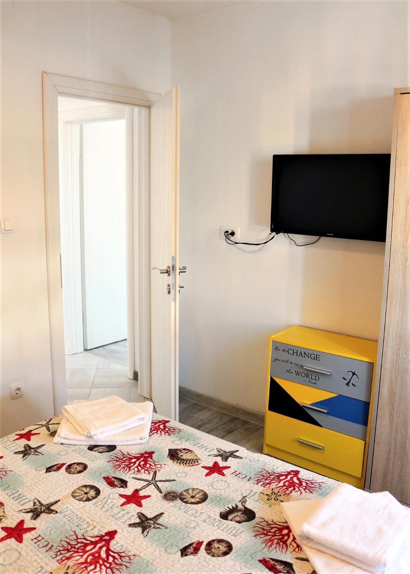 Apartment - Photo 45