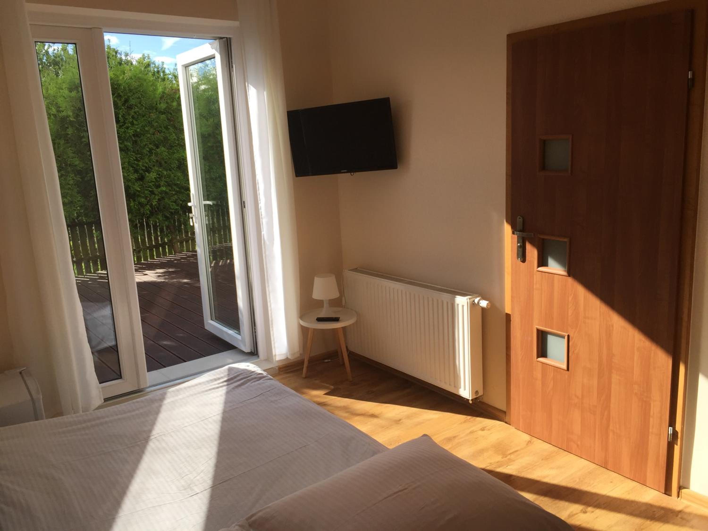 Double Room - Photo 5