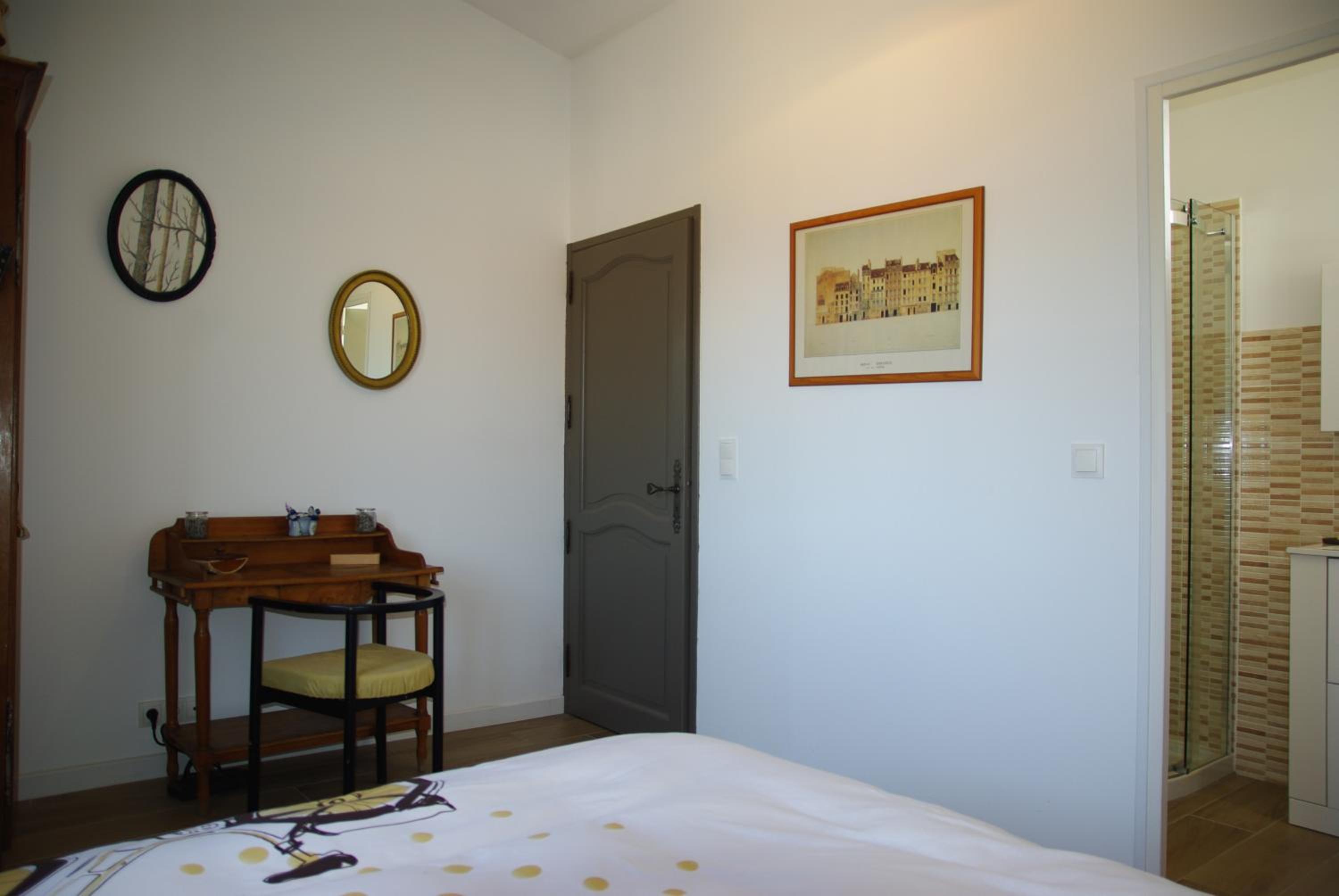 Double Room with Private Bathroom photo 2