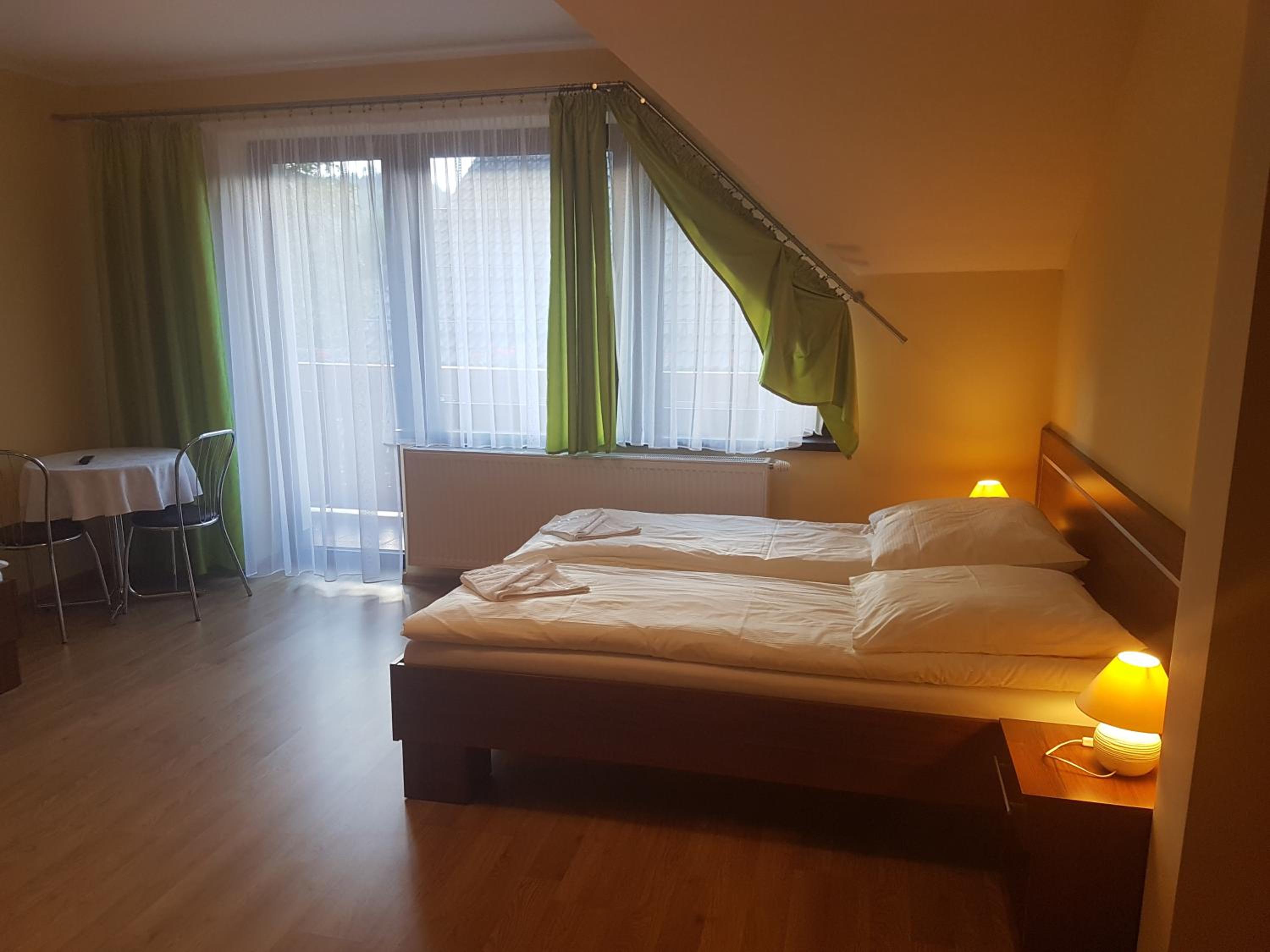 Triple Room with Private Bathroom photo 2