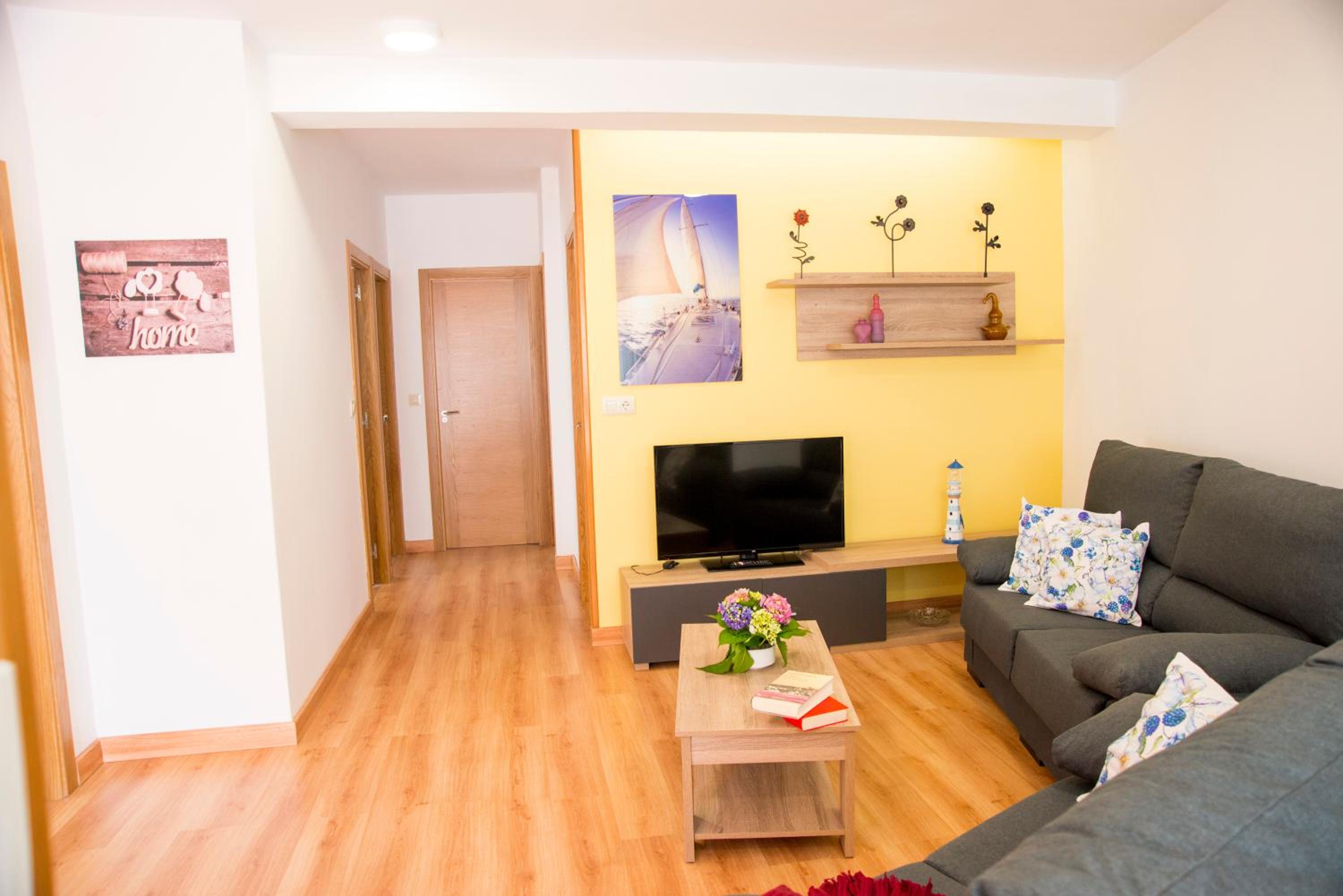 Three-Bedroom Townhouse photo 1