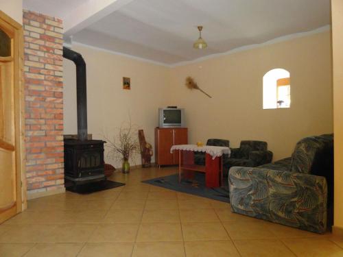 Apartment (3 Adults)