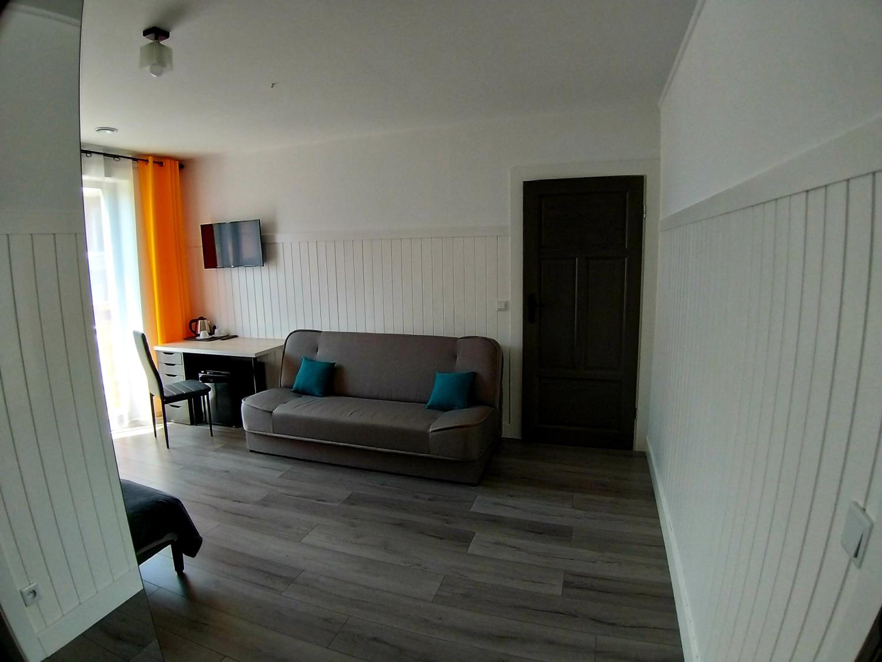 Deluxe Double or Twin Room photo 2