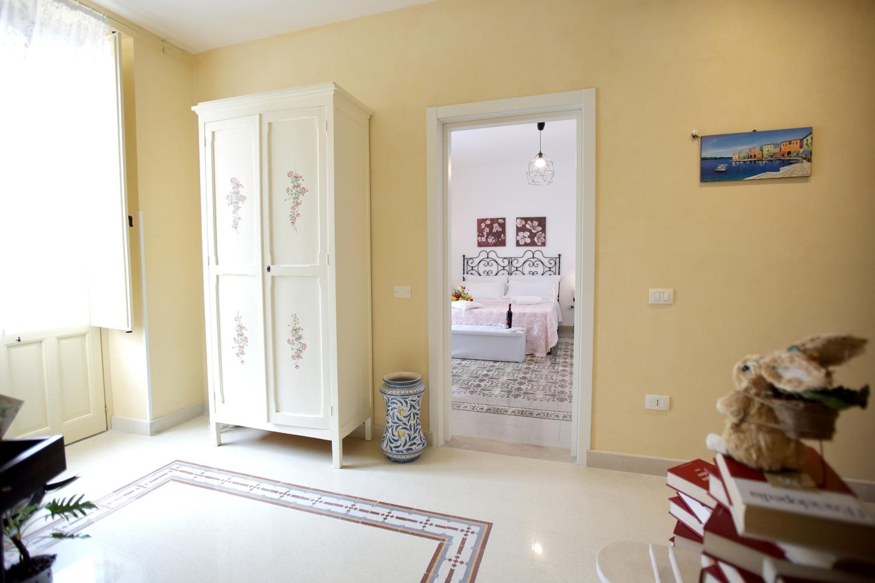 Quadruple Room with Balcony photo 3
