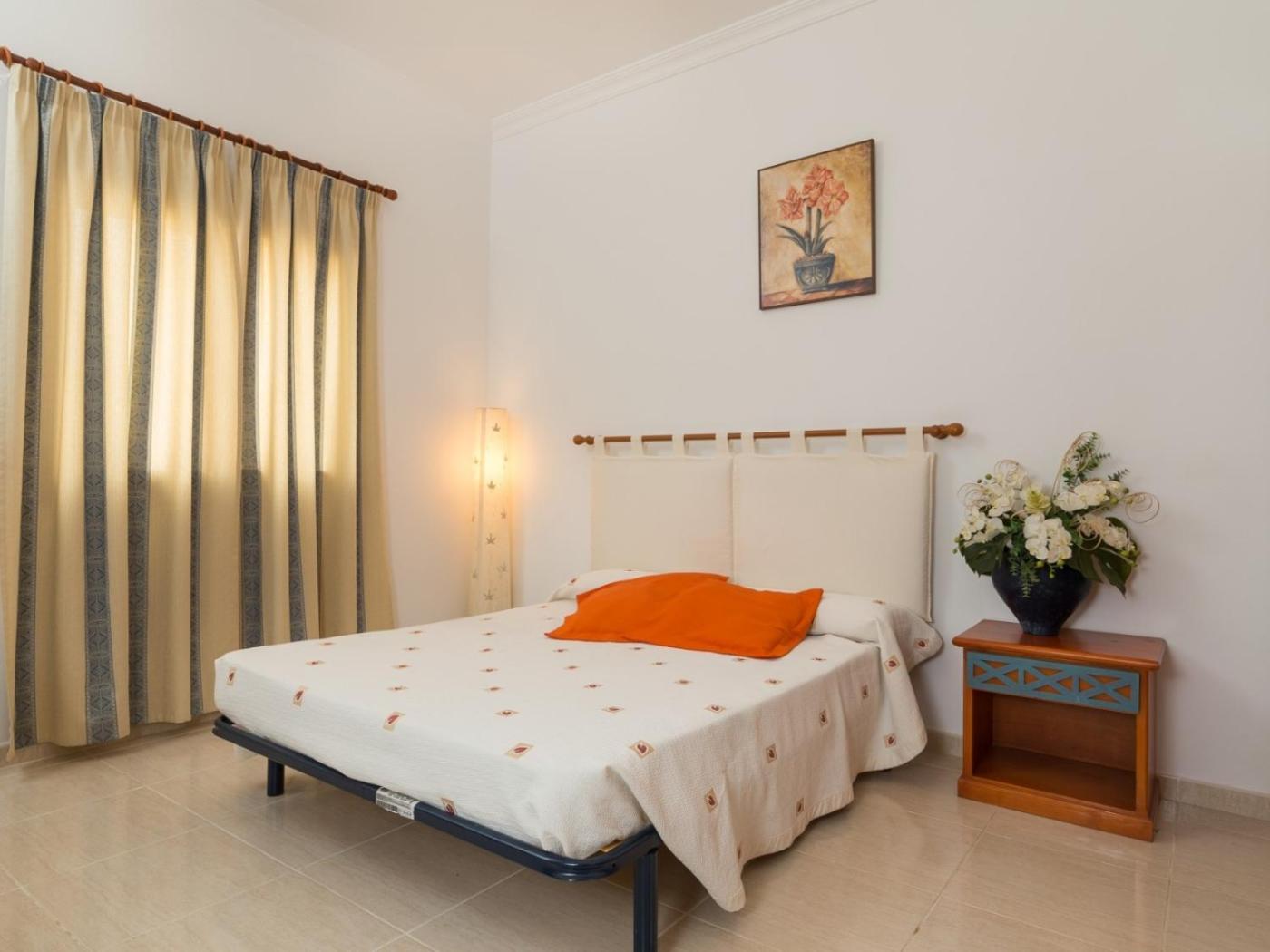 Four-Bedroom House photo 1