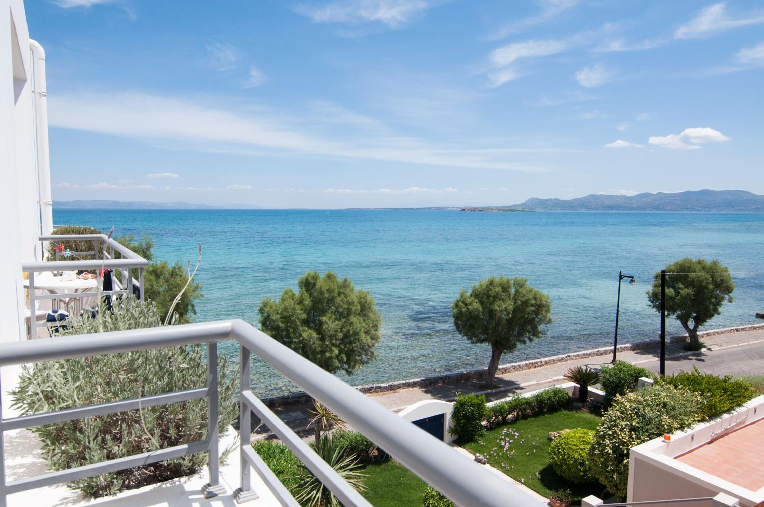 Double or Twin Room with Partial Sea View - Photo 6