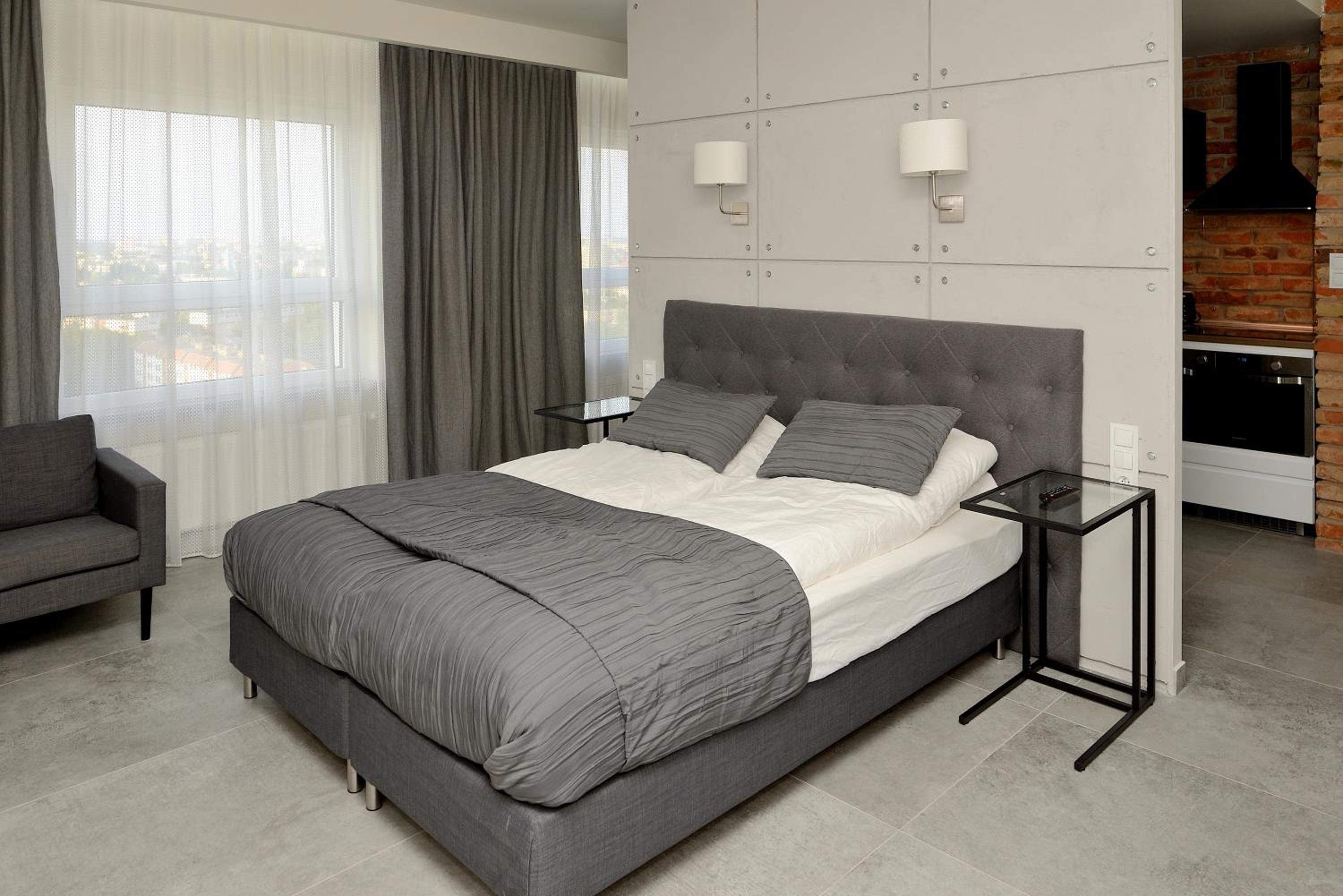 Studio Apartment