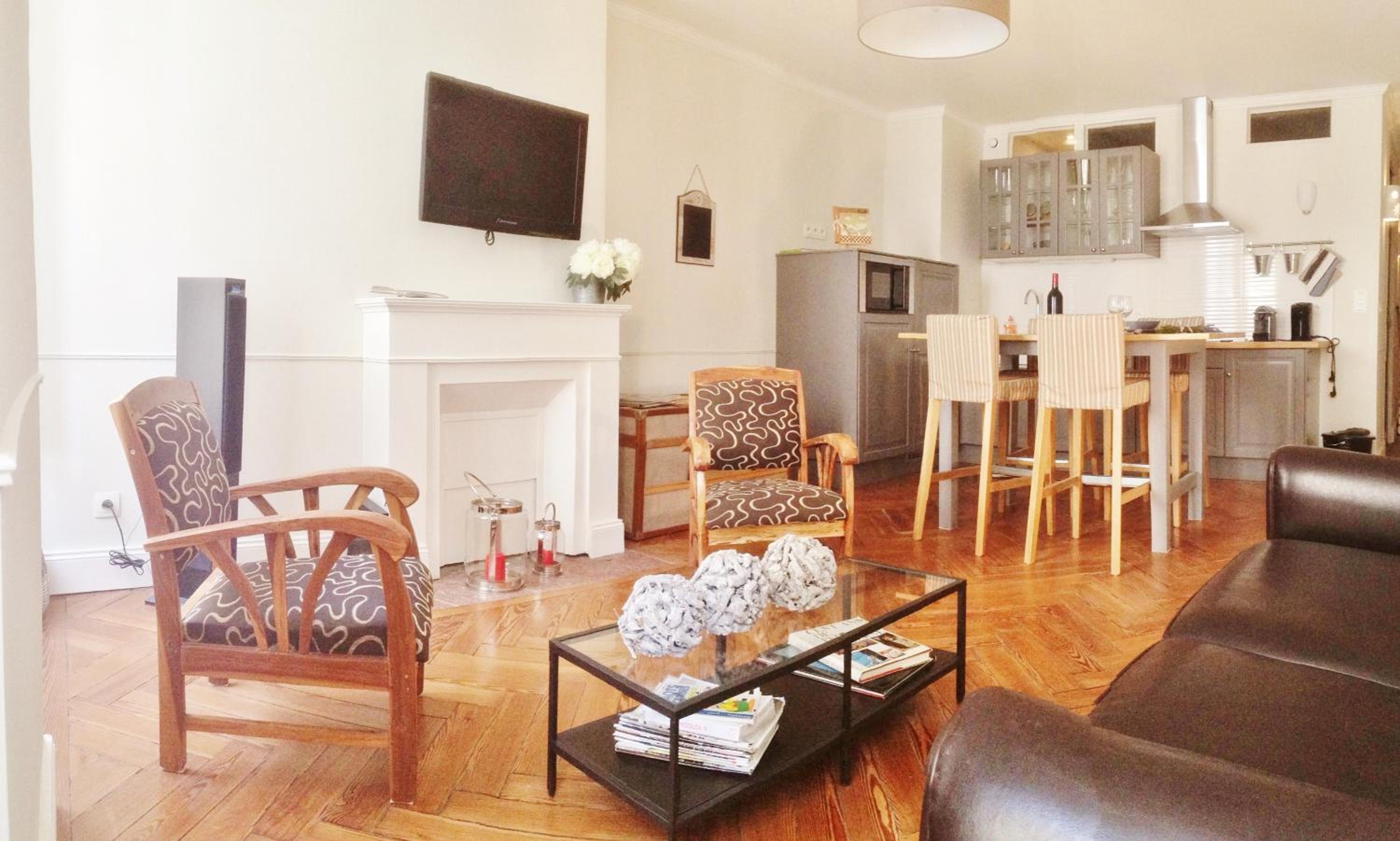 One-Bedroom Apartment (3 Adults)