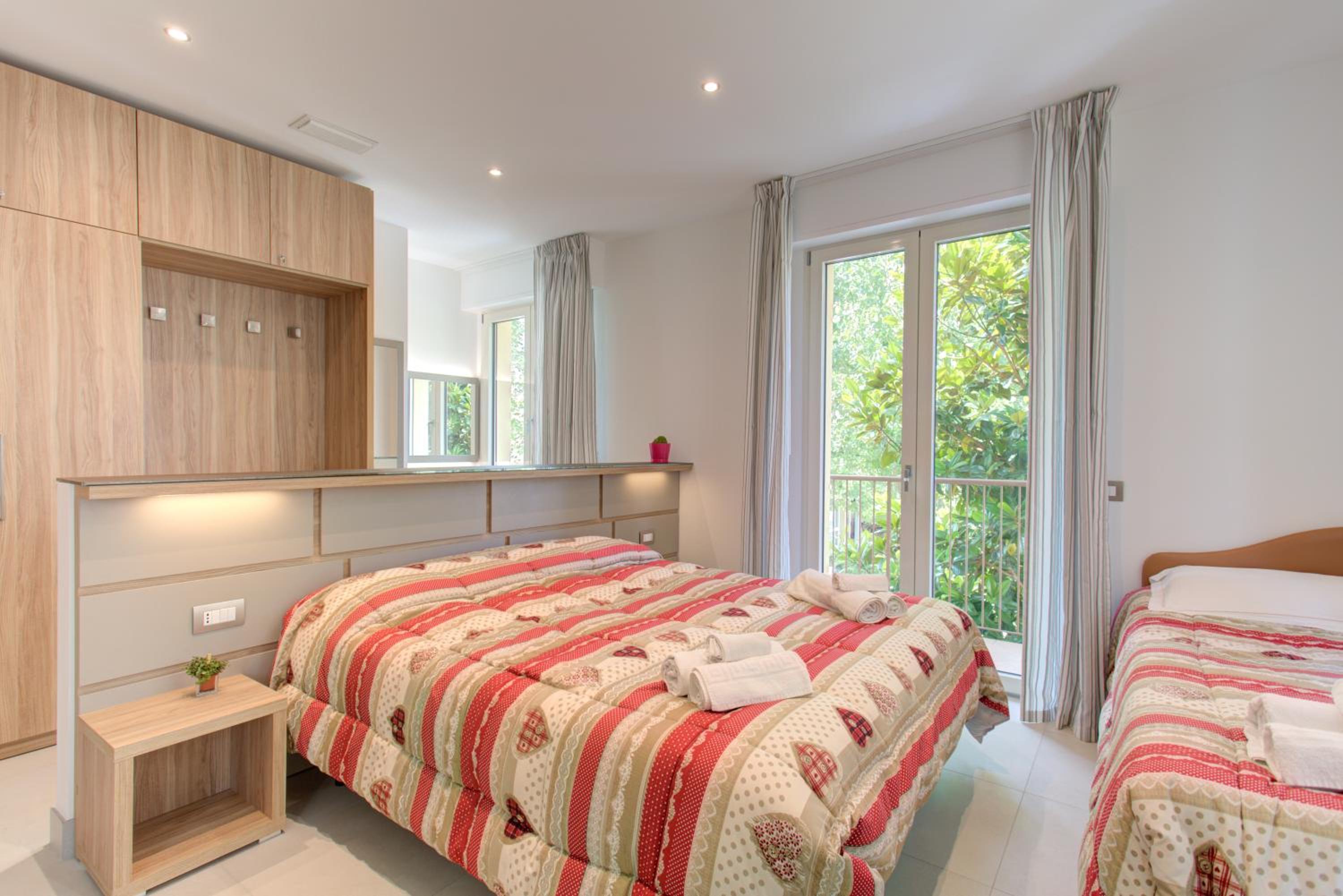 Triple Room with Garden View