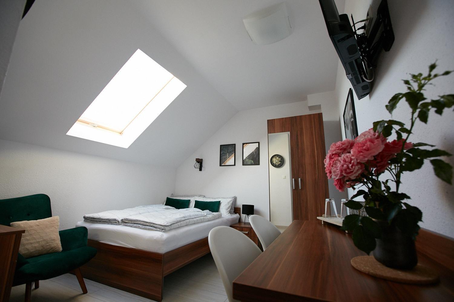 Double Room with Private Bathroom photo 2