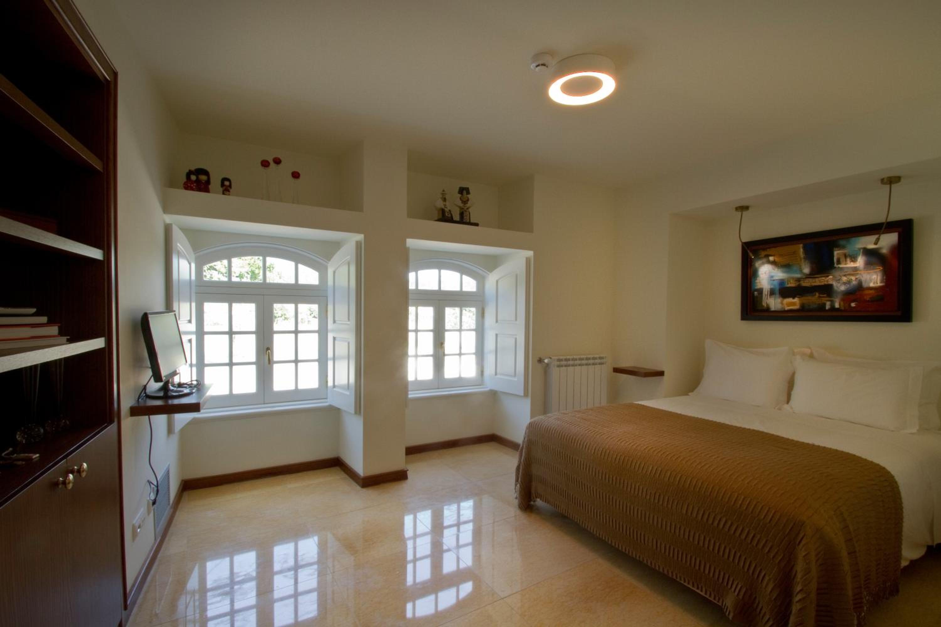 Double Room - Photo 3