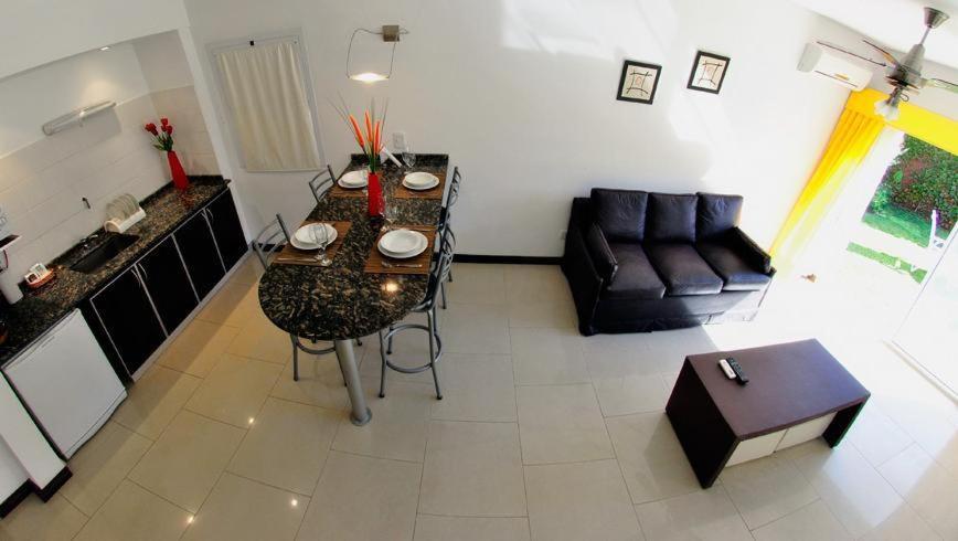 Apartment (4 Adults)