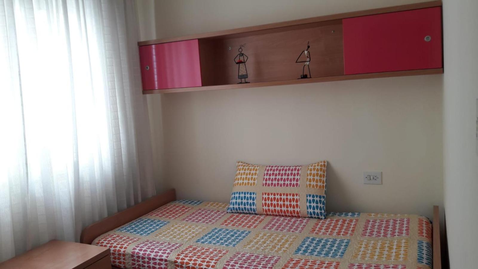 Small Single Room photo 2