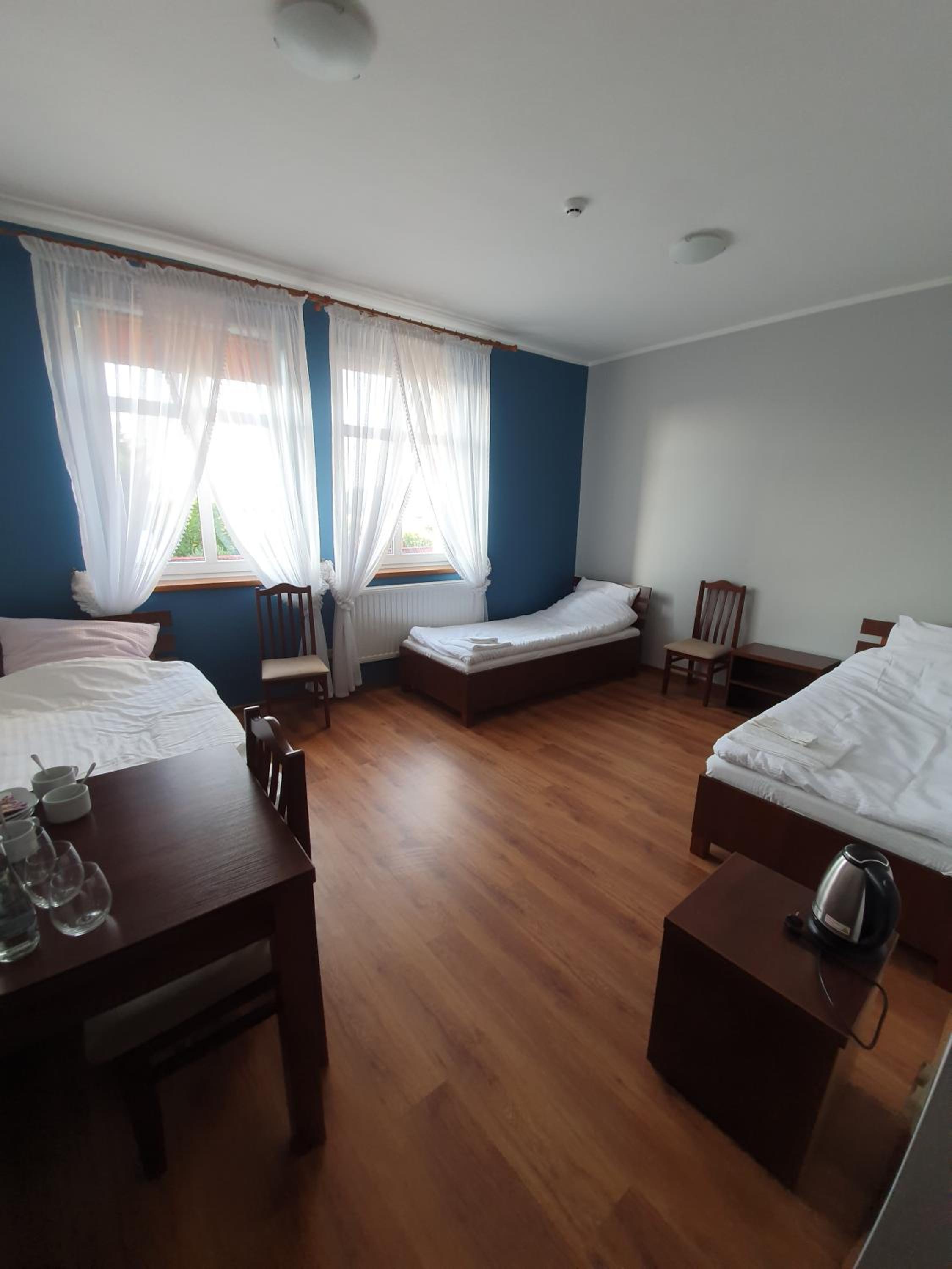 Triple Room with Private Bathroom - Photo 6