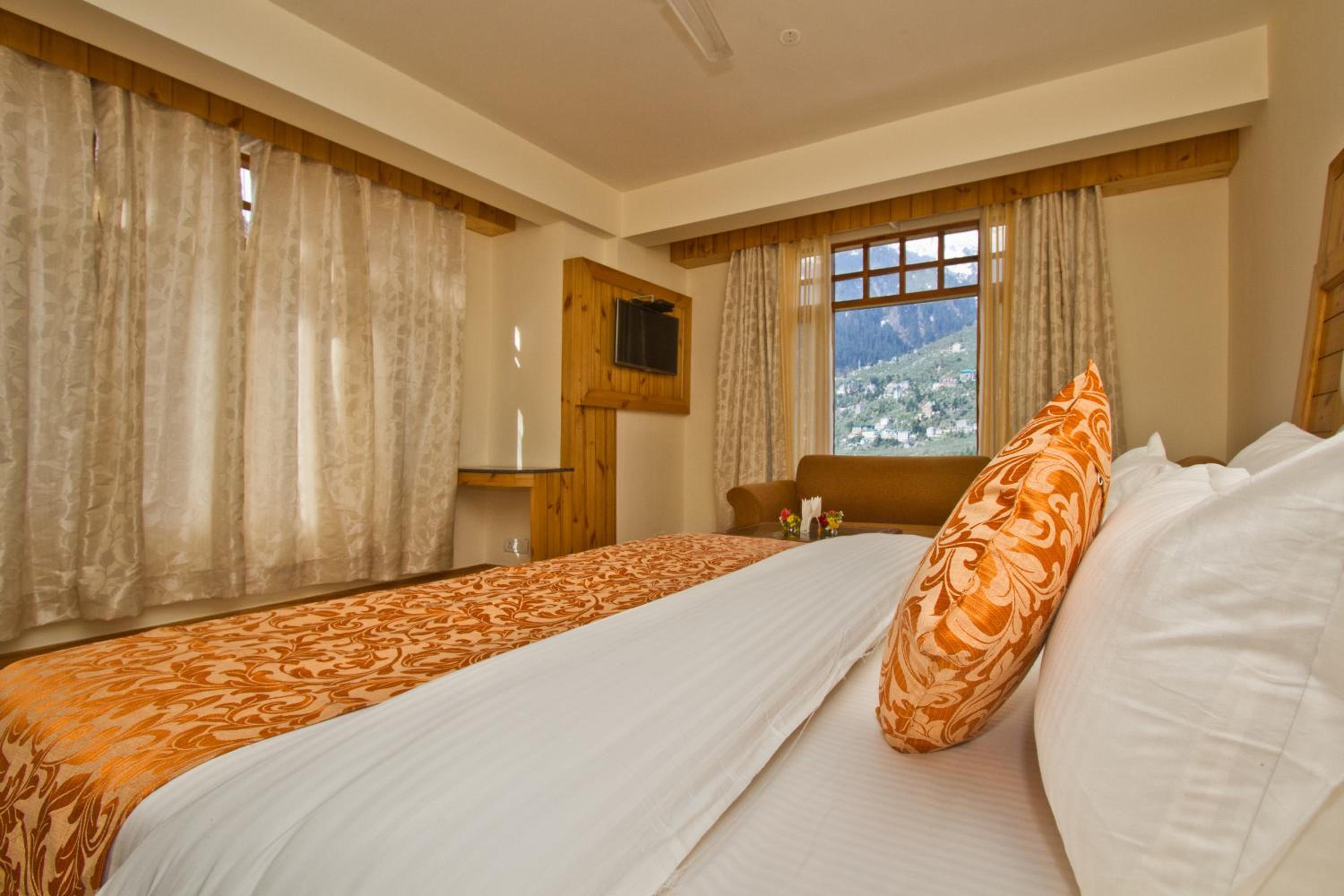 Deluxe King Room