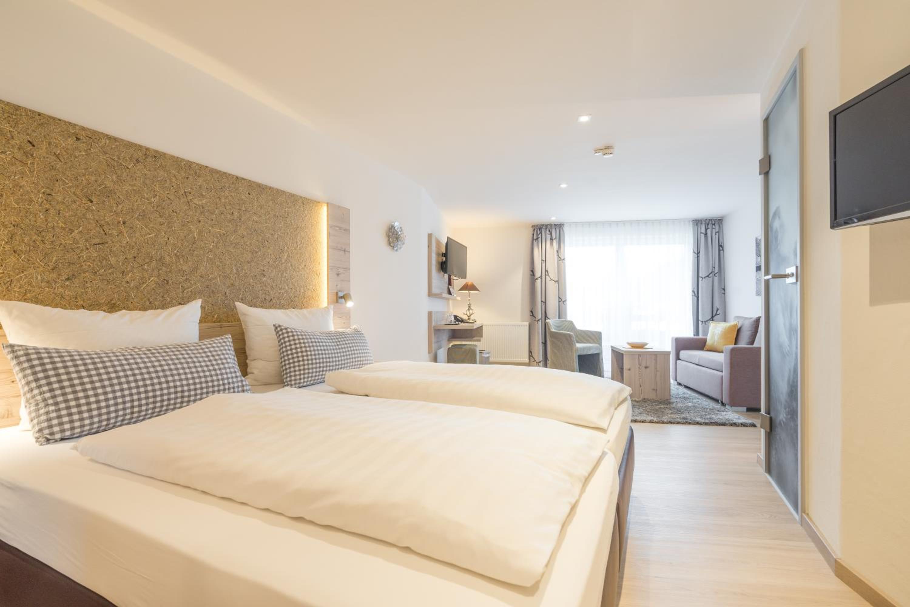 Double Room with Mountain View