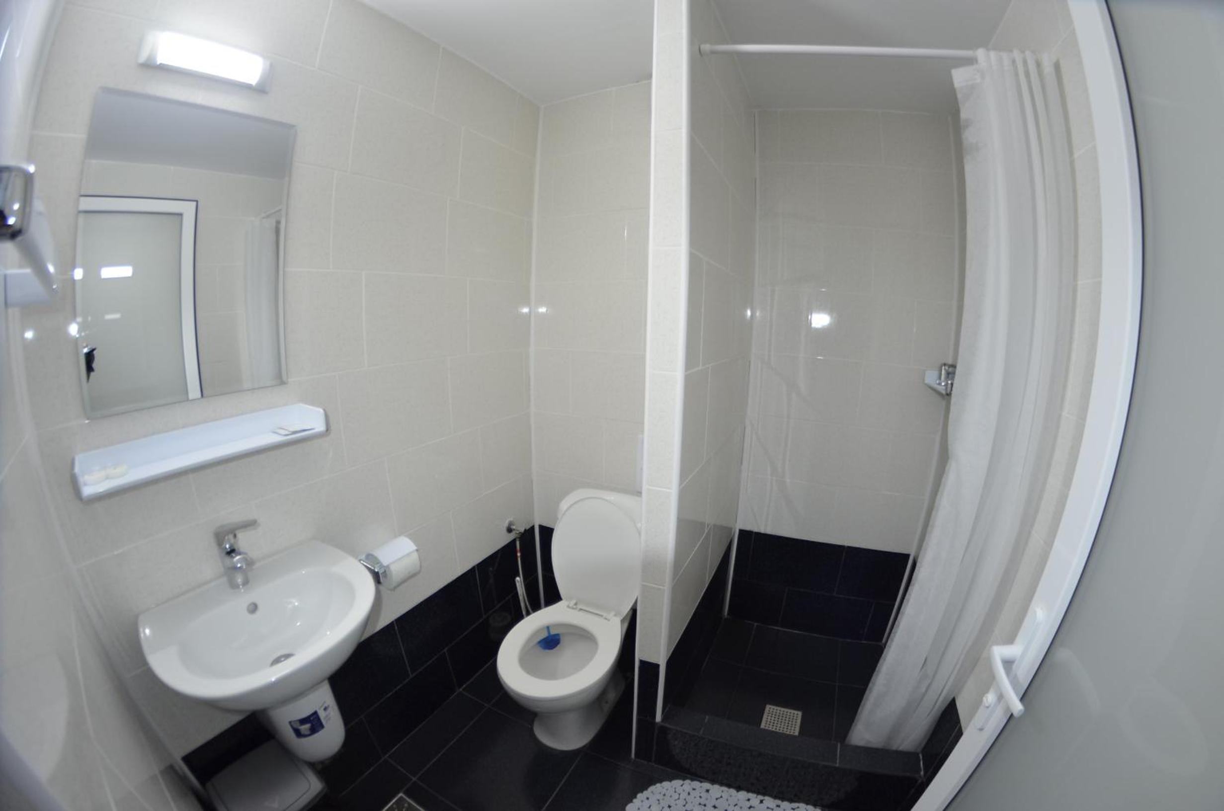 Double Room - Photo 5