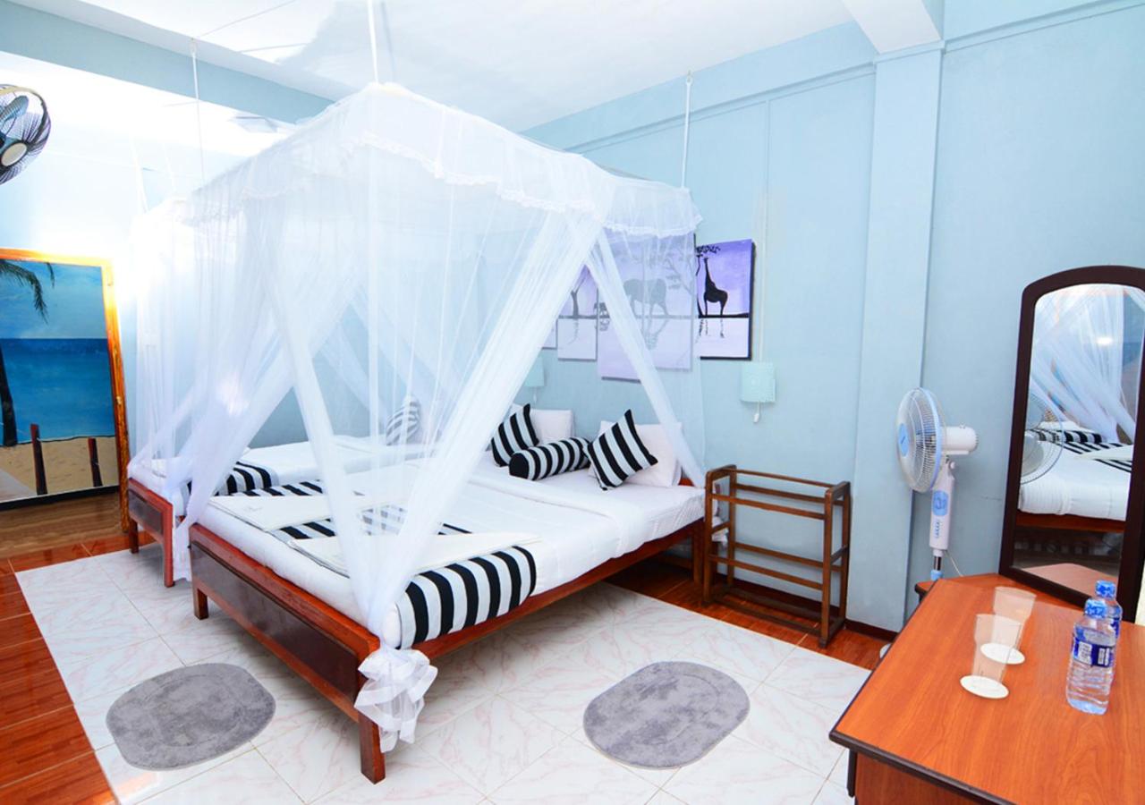 Triple Room with City View