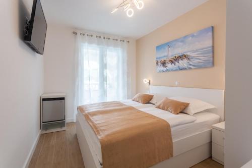 Deluxe Double Room with Balcony and Sea View
