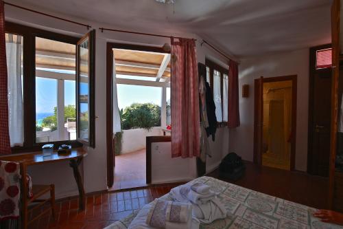 Triple Room with Sea View photo 2