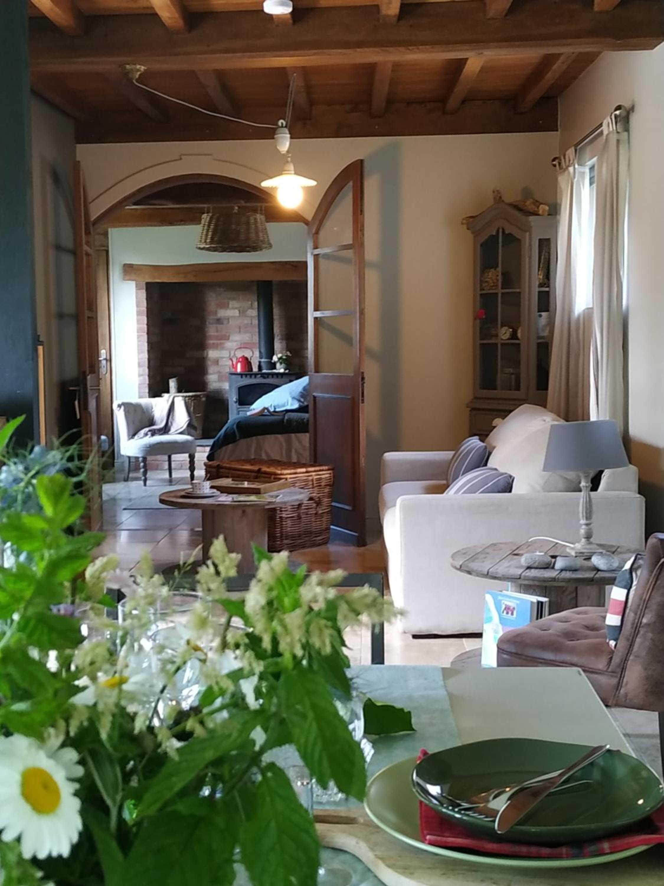 One-Bedroom House photo 1