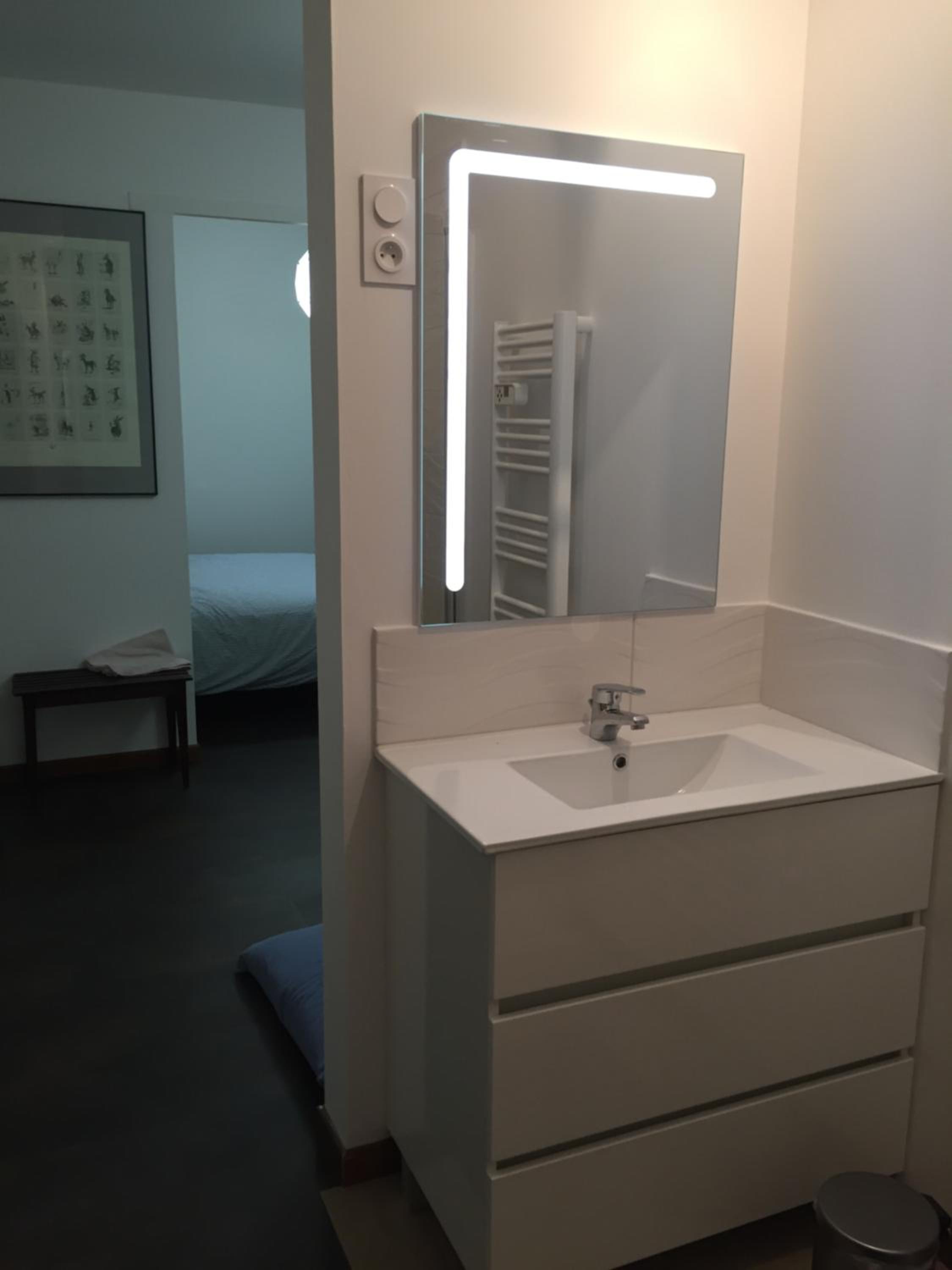 Triple Room with Private Bathroom photo 2