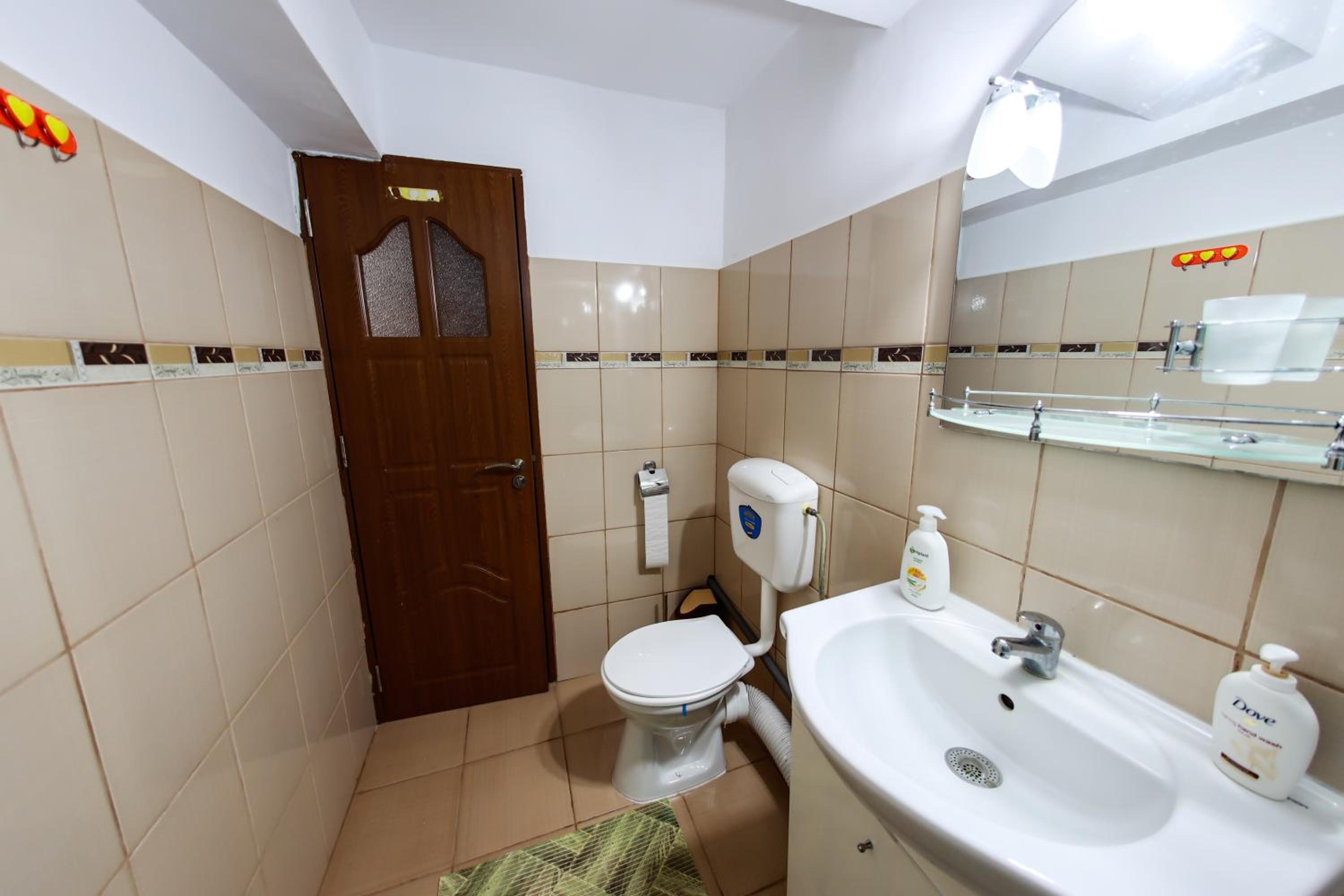 One-Bedroom Apartment - Photo 6
