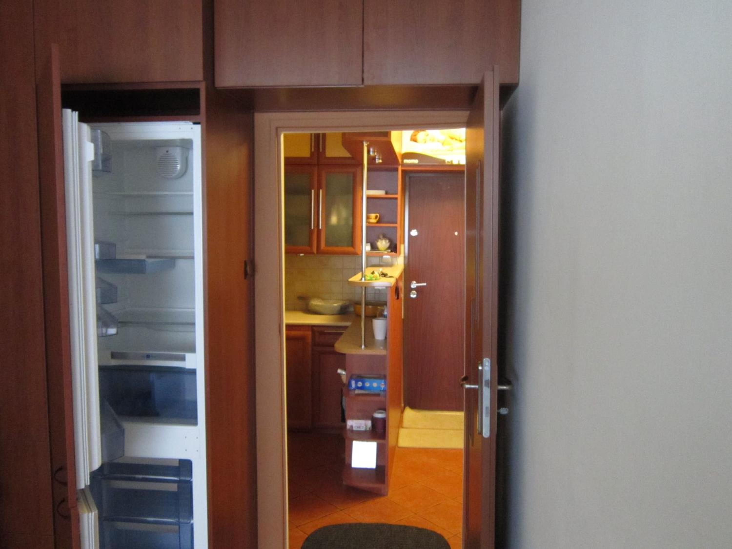 Apartment - Photo 2