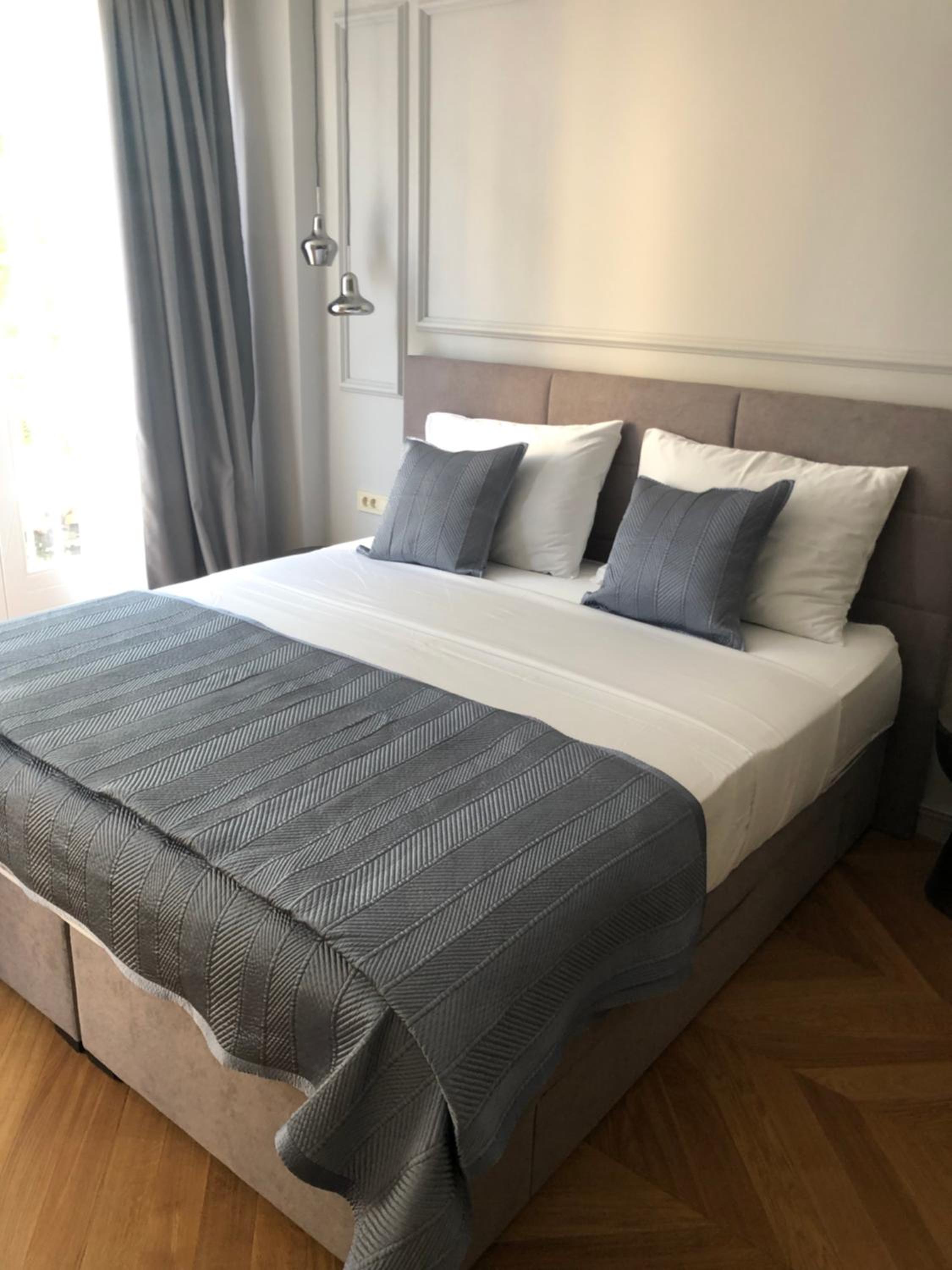 Deluxe Double Room with Sea View - Photo 12