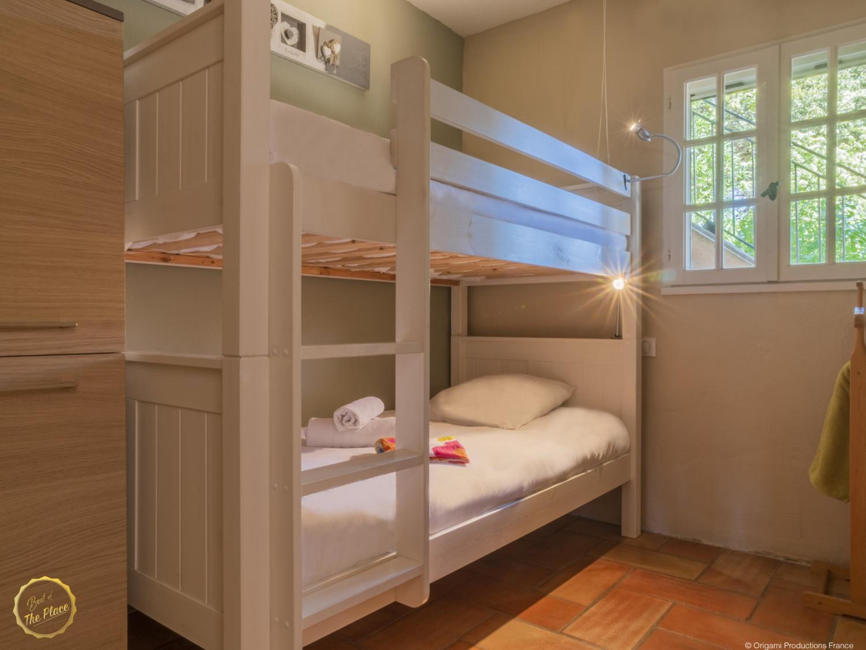 Two-Bedroom Villa (6 people) - Photo 8