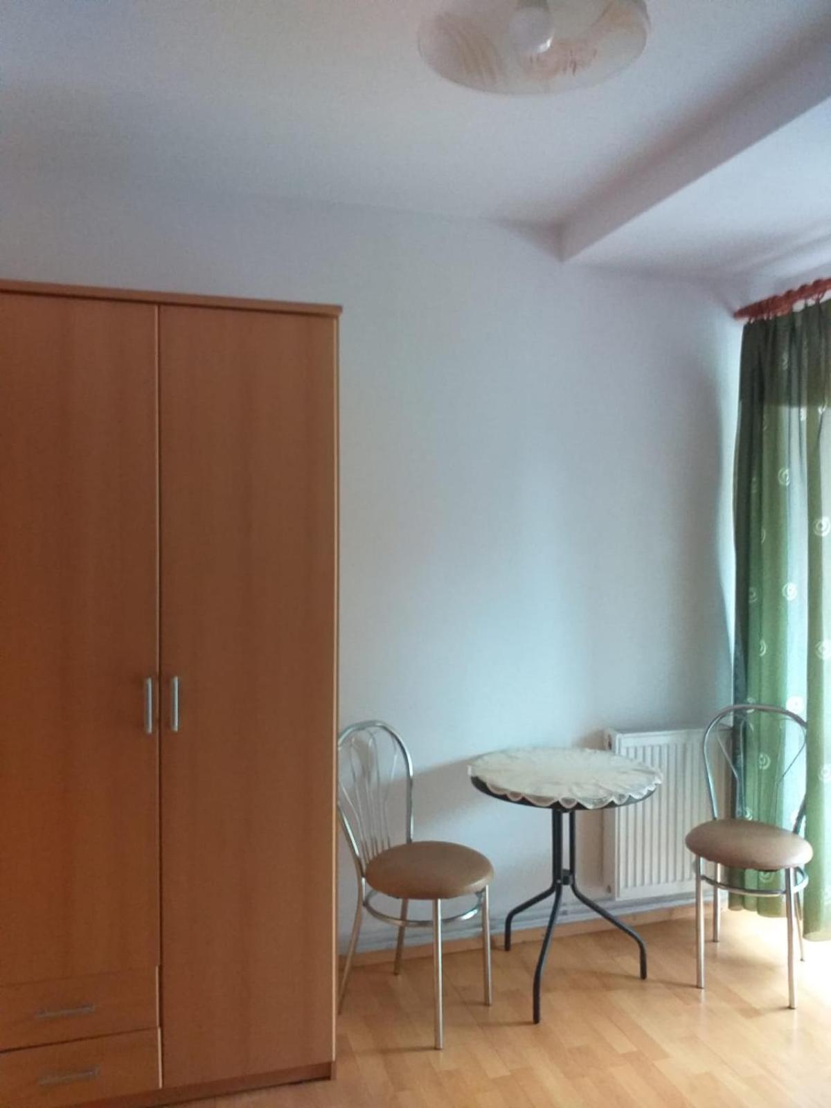 Twin Room with Bathroom photo 1