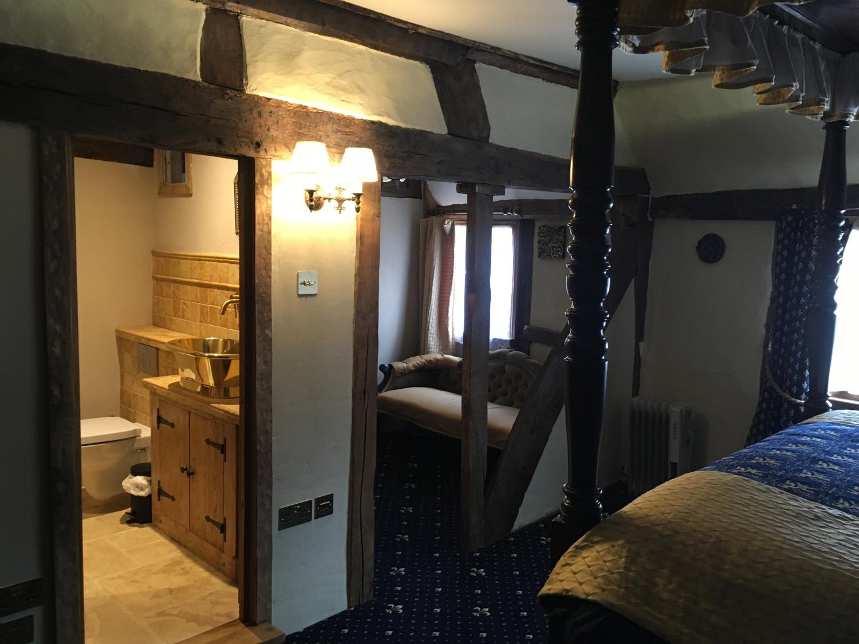 Double Room with Four Poster Bed