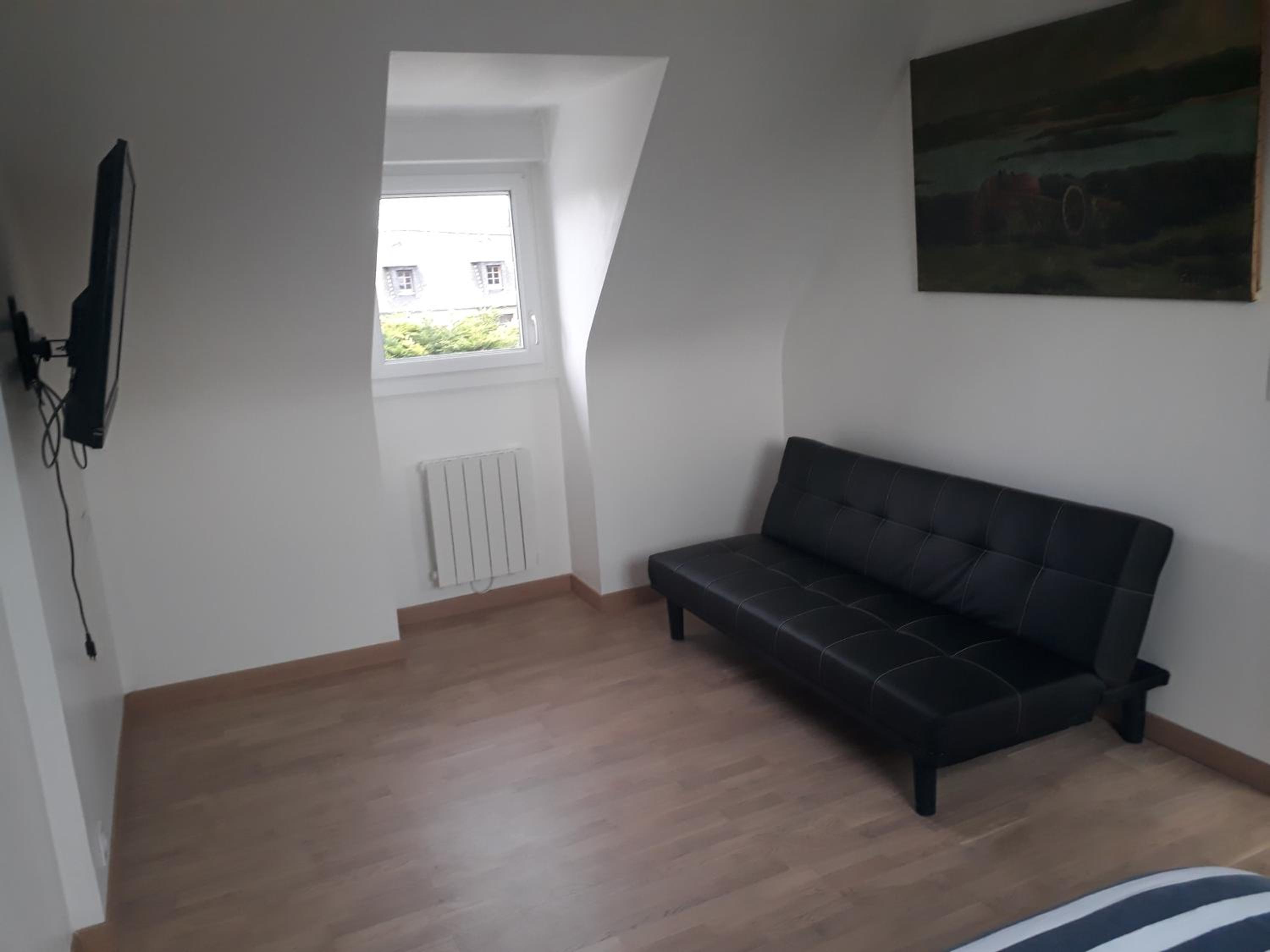 Family Double Room - Photo 8