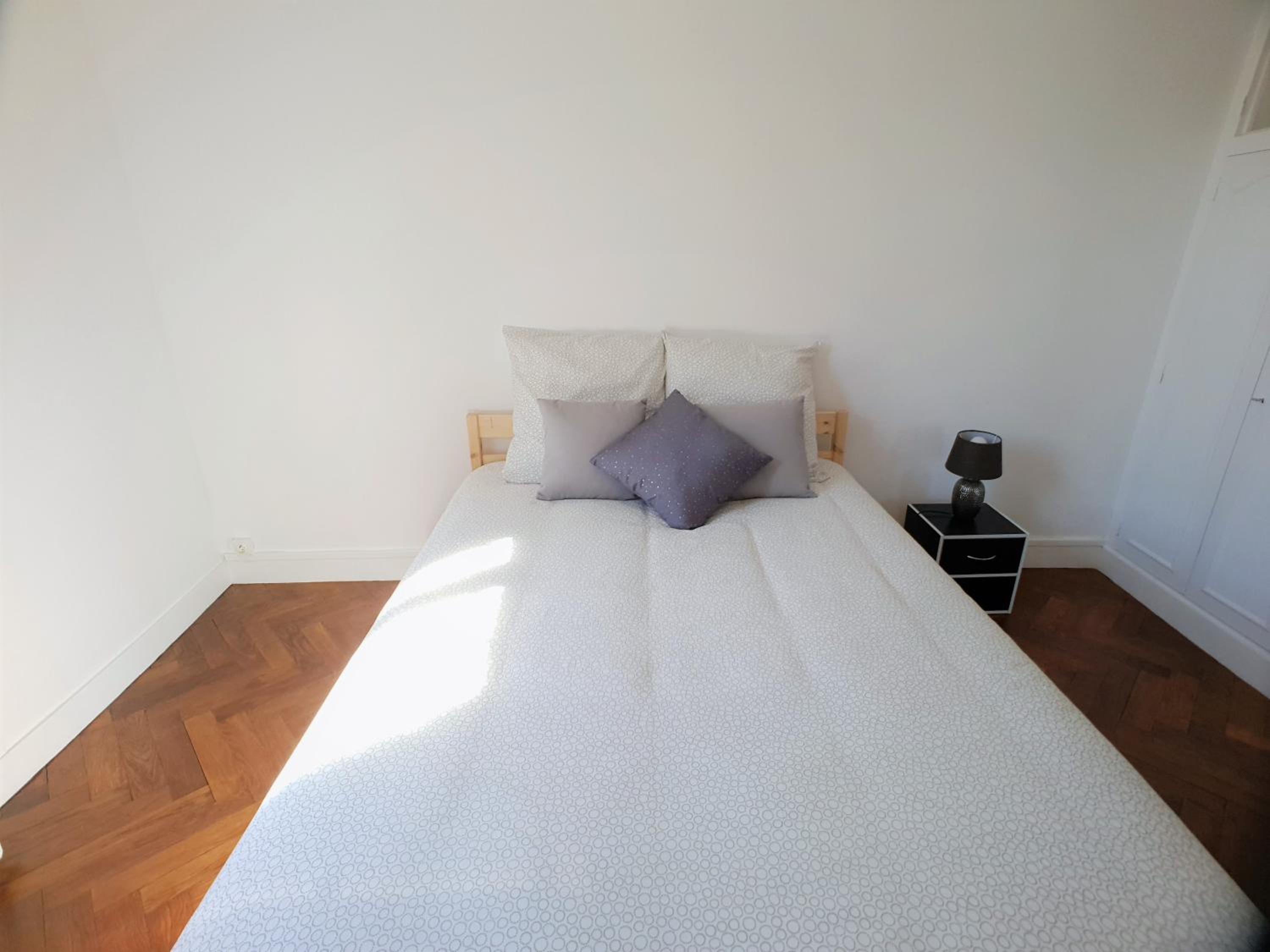 One-Bedroom Apartment - Photo 7