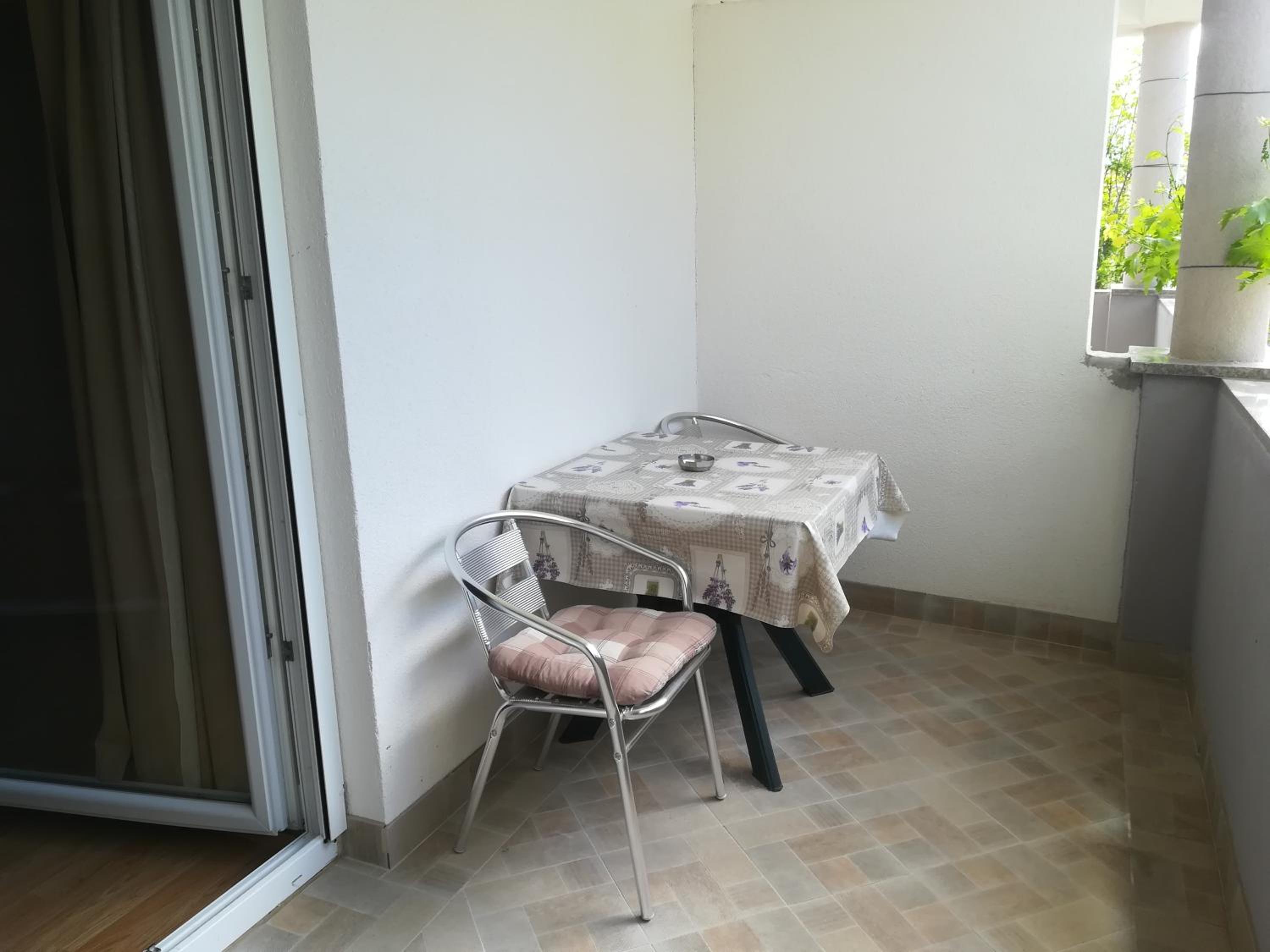 Studio Apartment photo 3