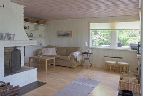 Four-Bedroom House photo 2