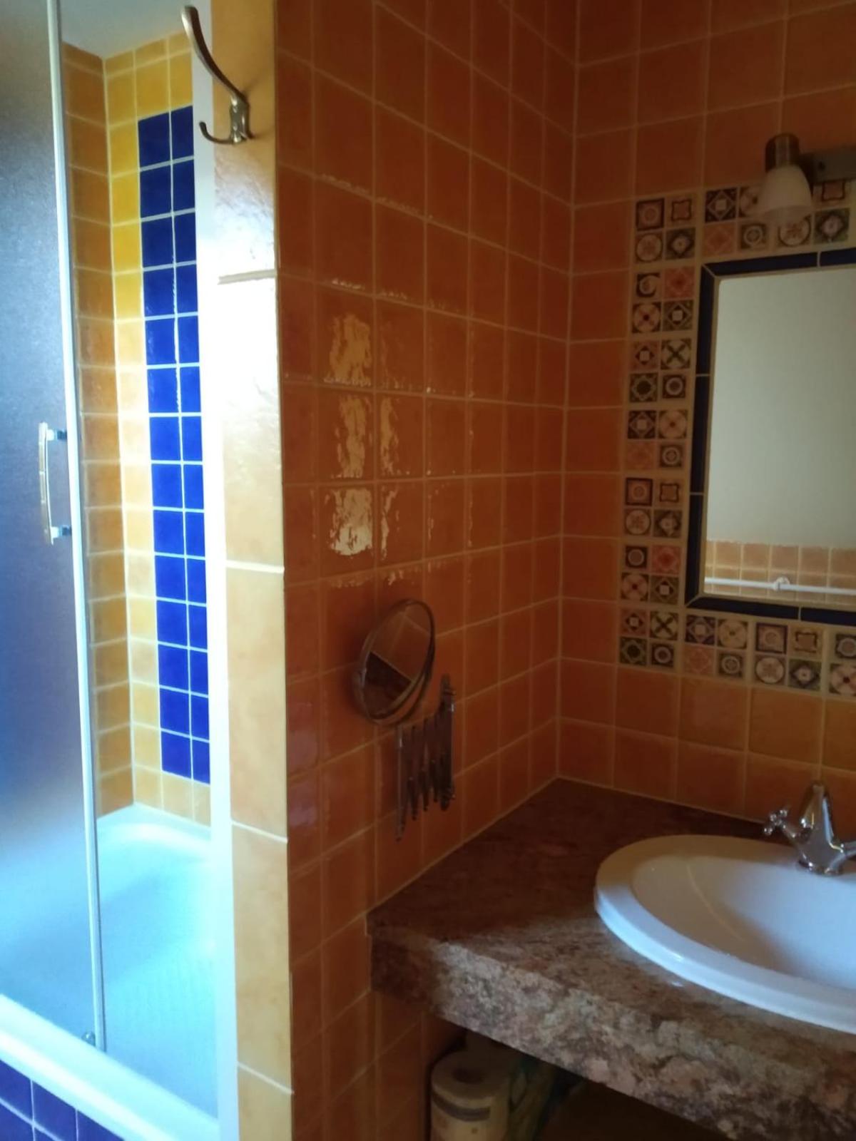 Family Room with Private Bathroom photo 1
