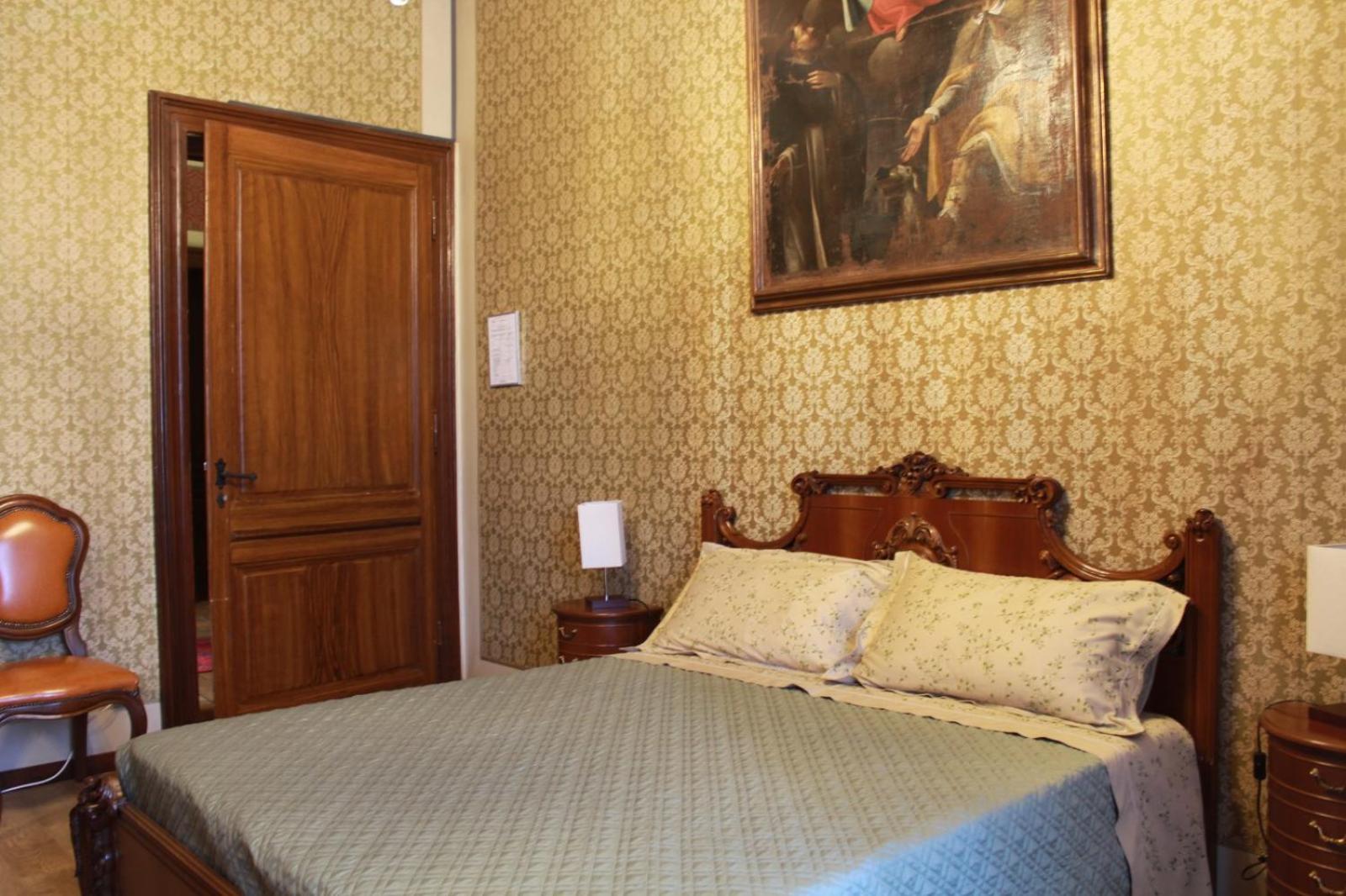 Double Room with Private External Bathroom
