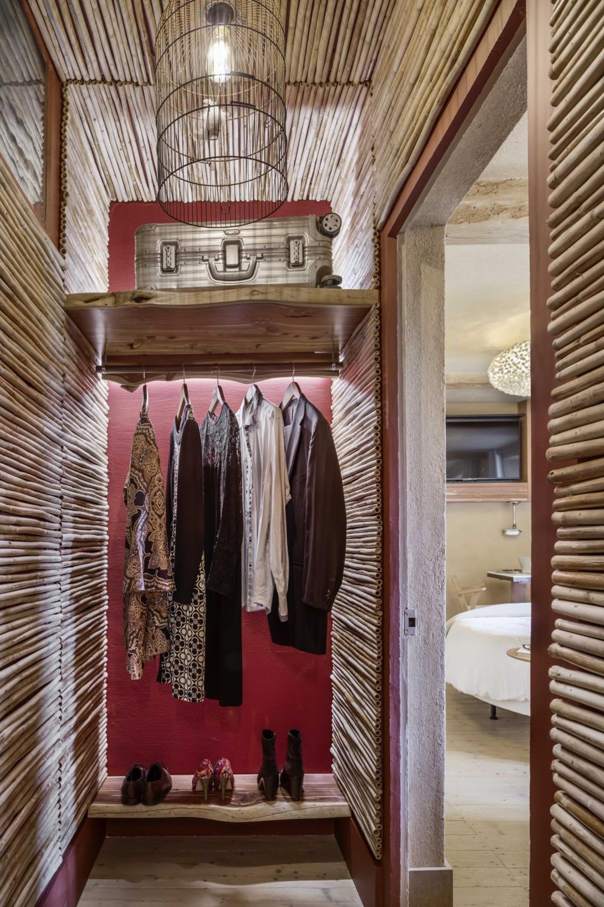 King Suite - Photo 18