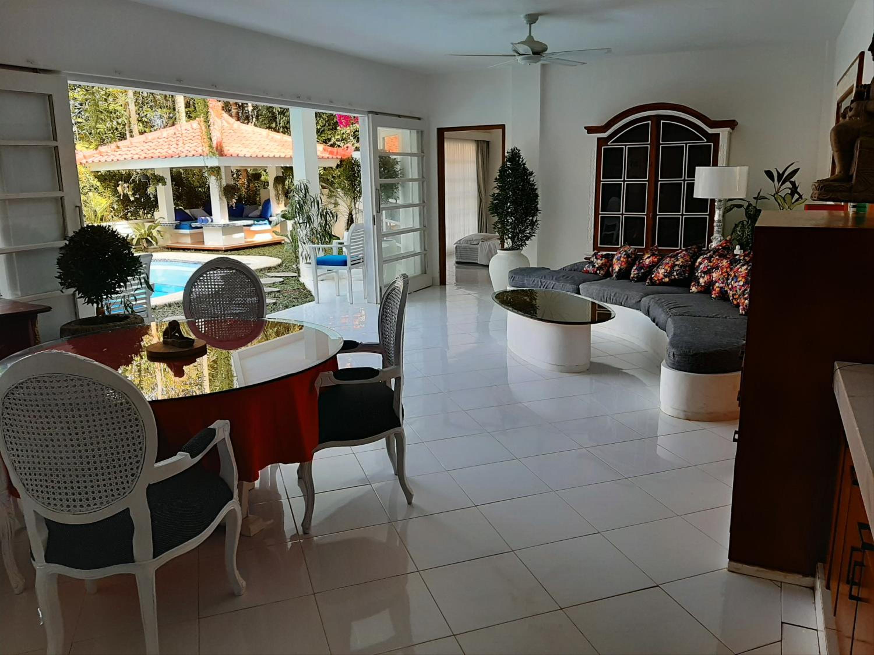 Villa with Private Pool - Photo 5