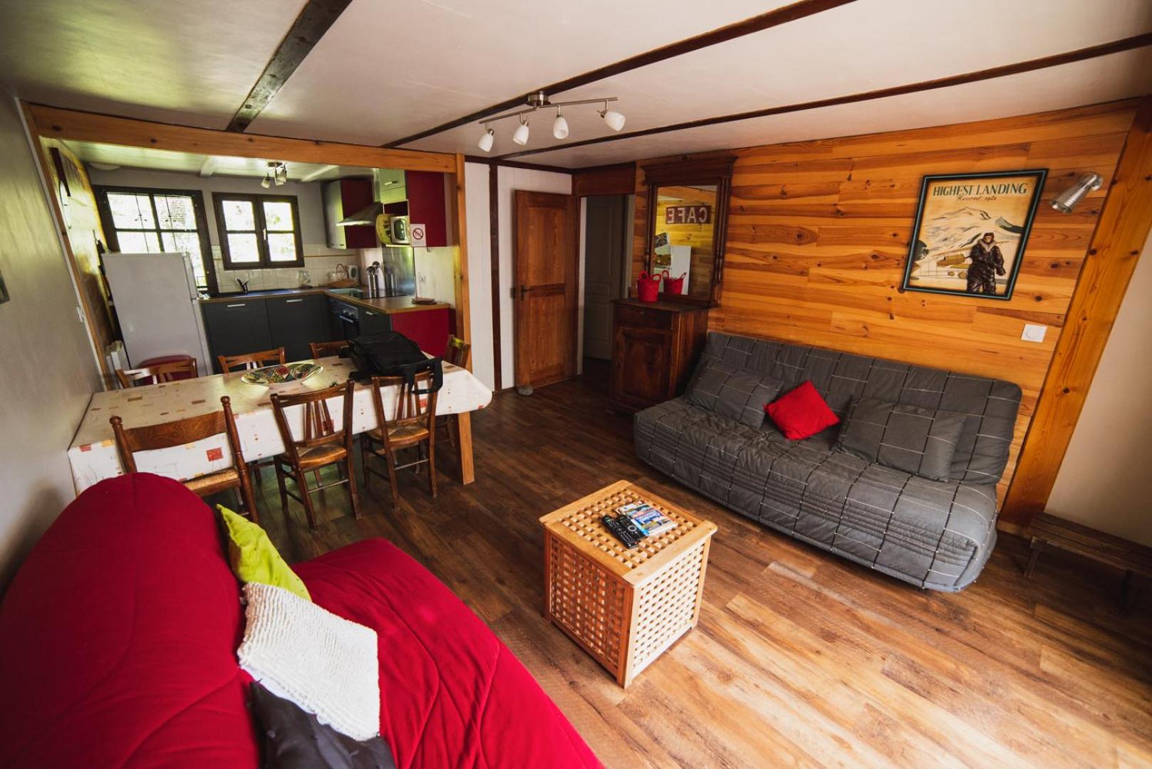 Three-Bedroom House photo 2