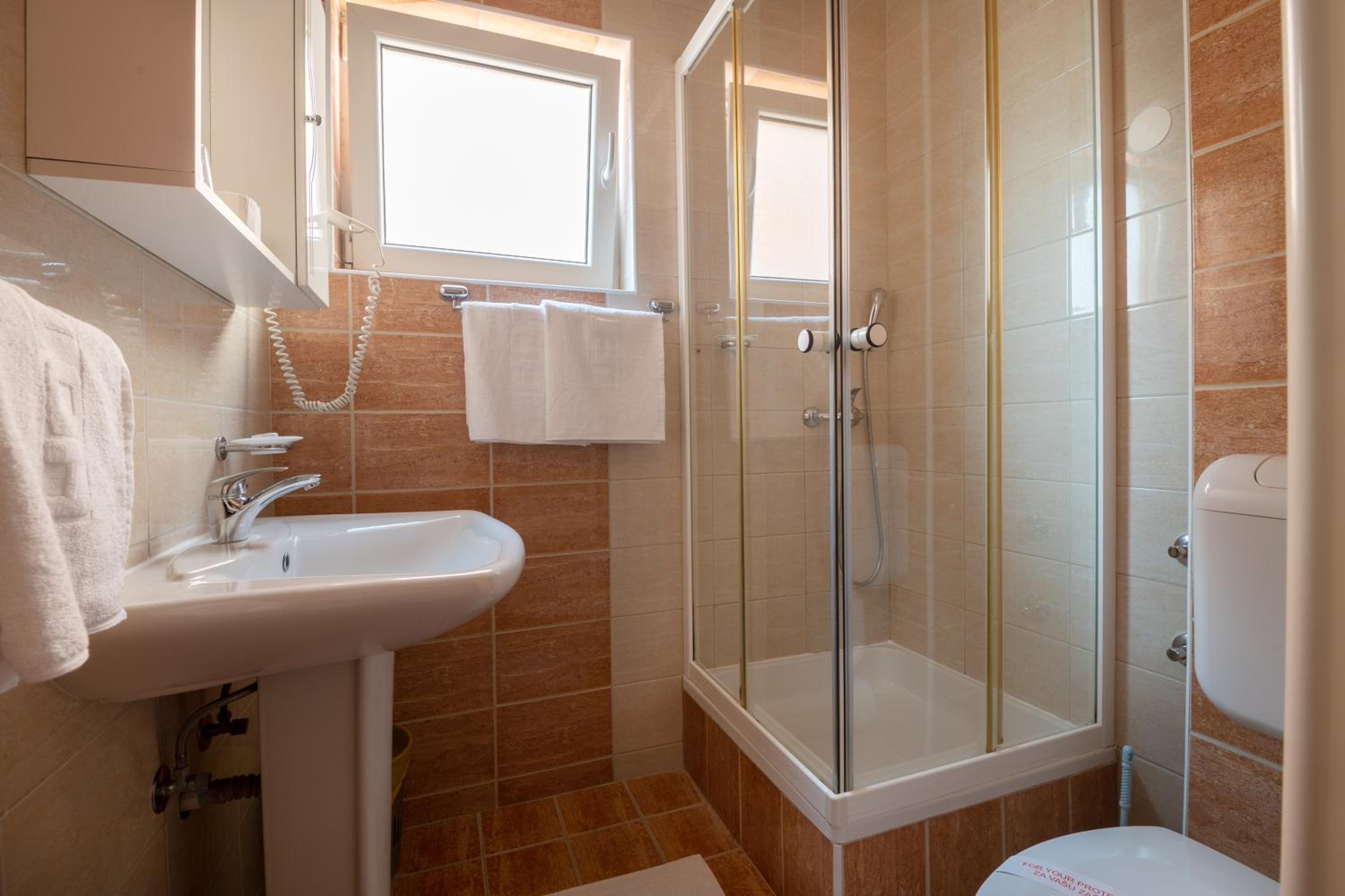 Apartment with Sea View (3 Adults) - Photo 2